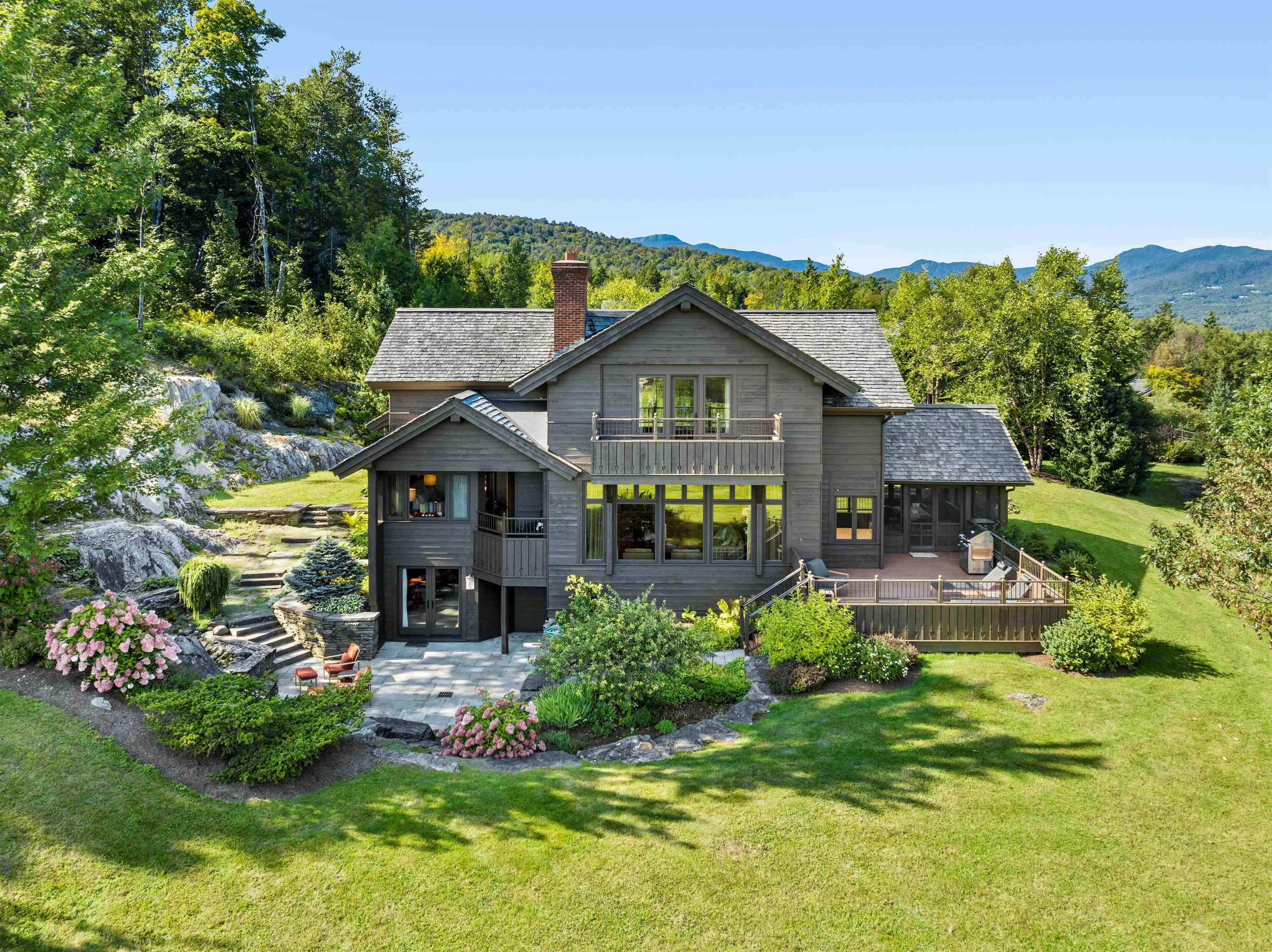 Single Family in Stowe VT