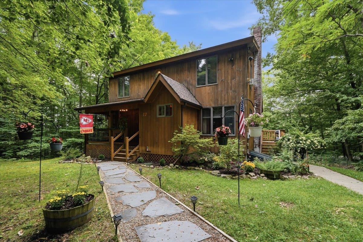 17 Forest Ridge Road photo 1