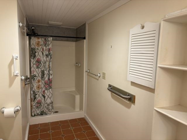 11 Maple Street photo 12