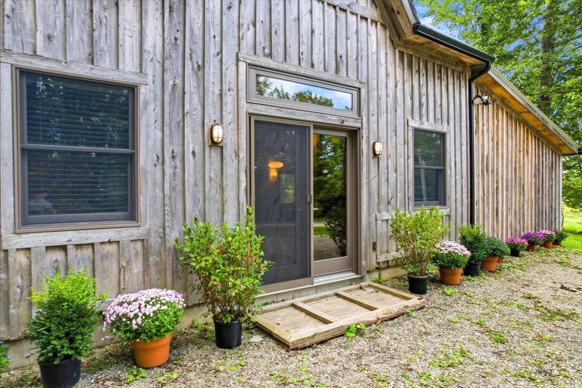 2734 Gore Road photo 20