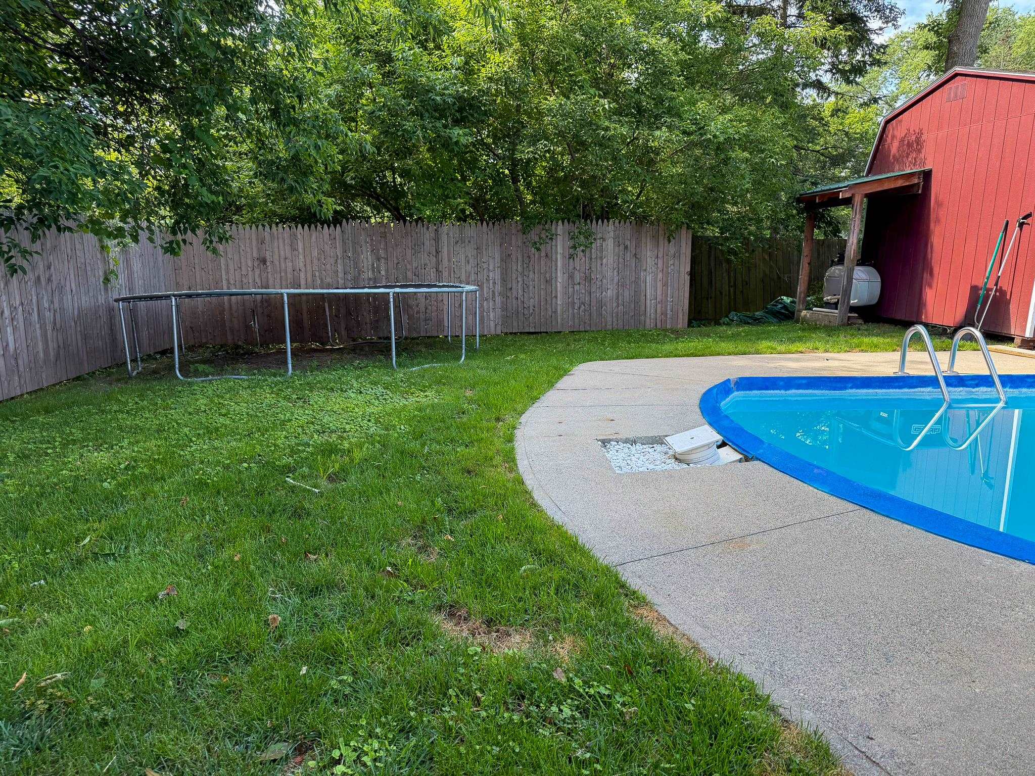 340 Pleasant Street photo 23