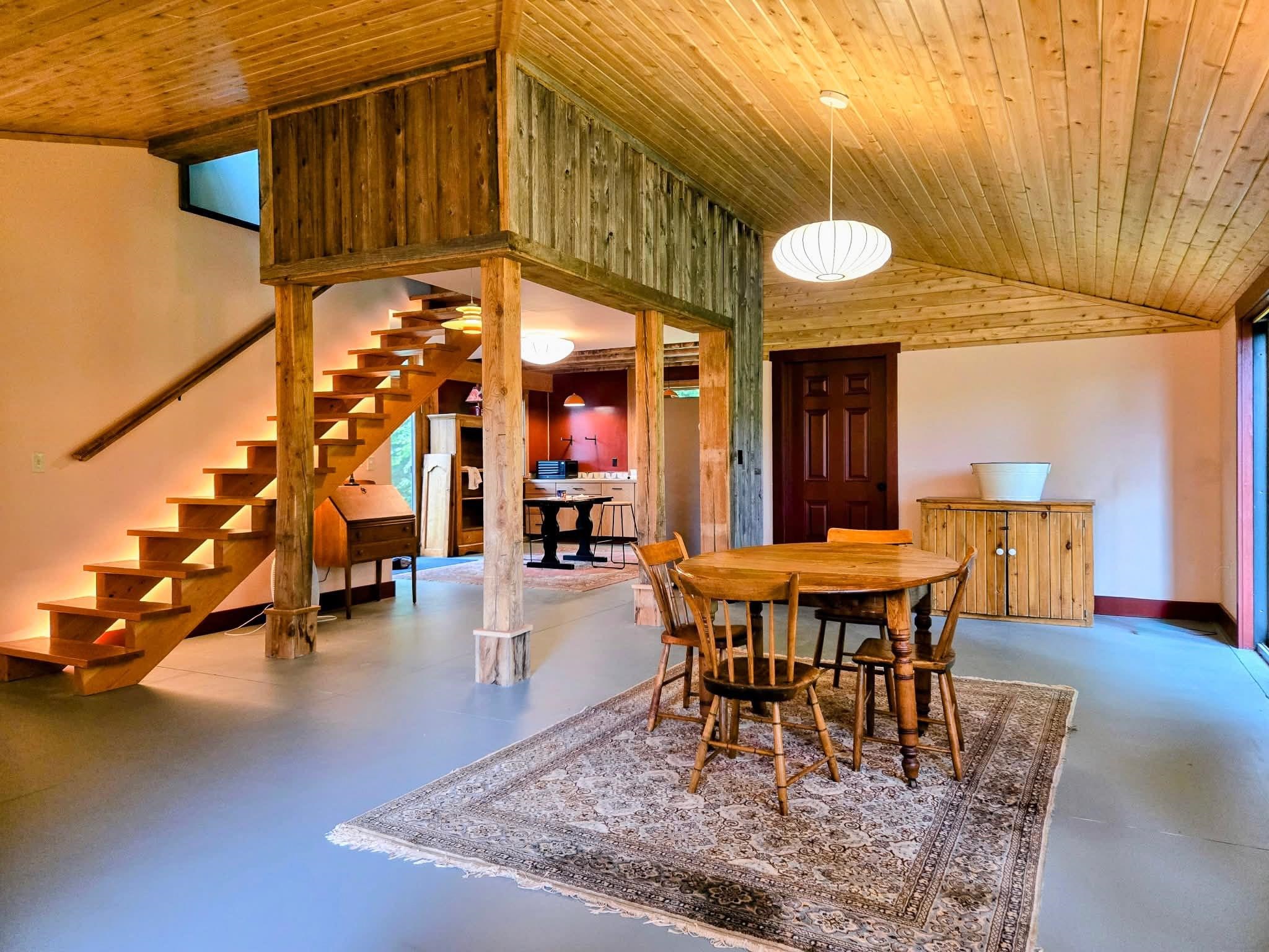 2734 Gore Road photo 4