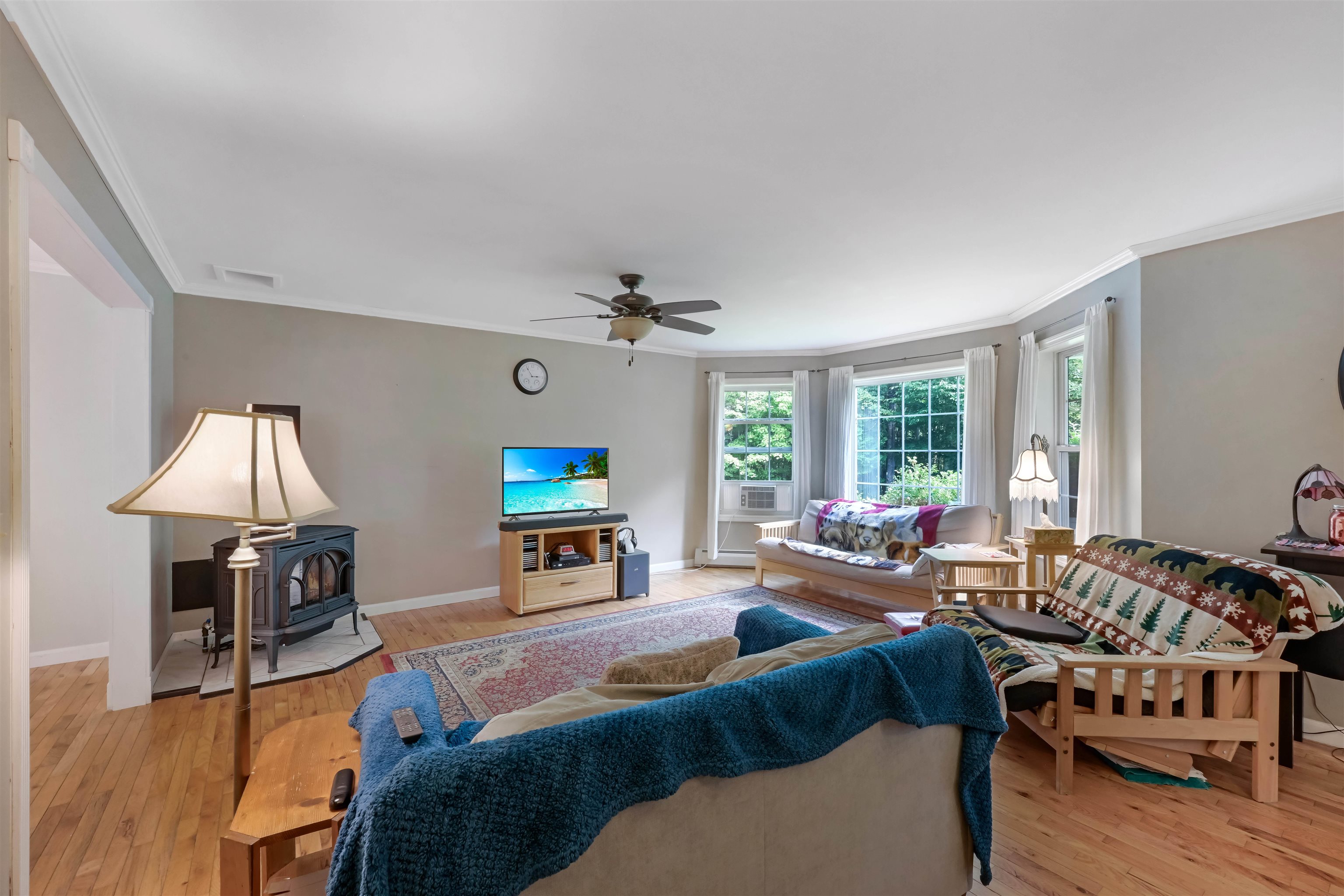 67 Applewood Drive photo 4