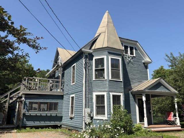 11 Maple Street photo 40