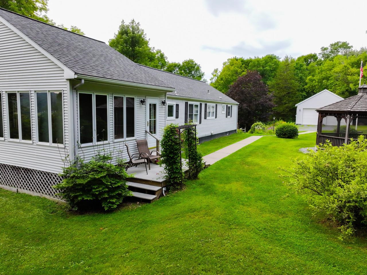 240 Jericho Road photo 47