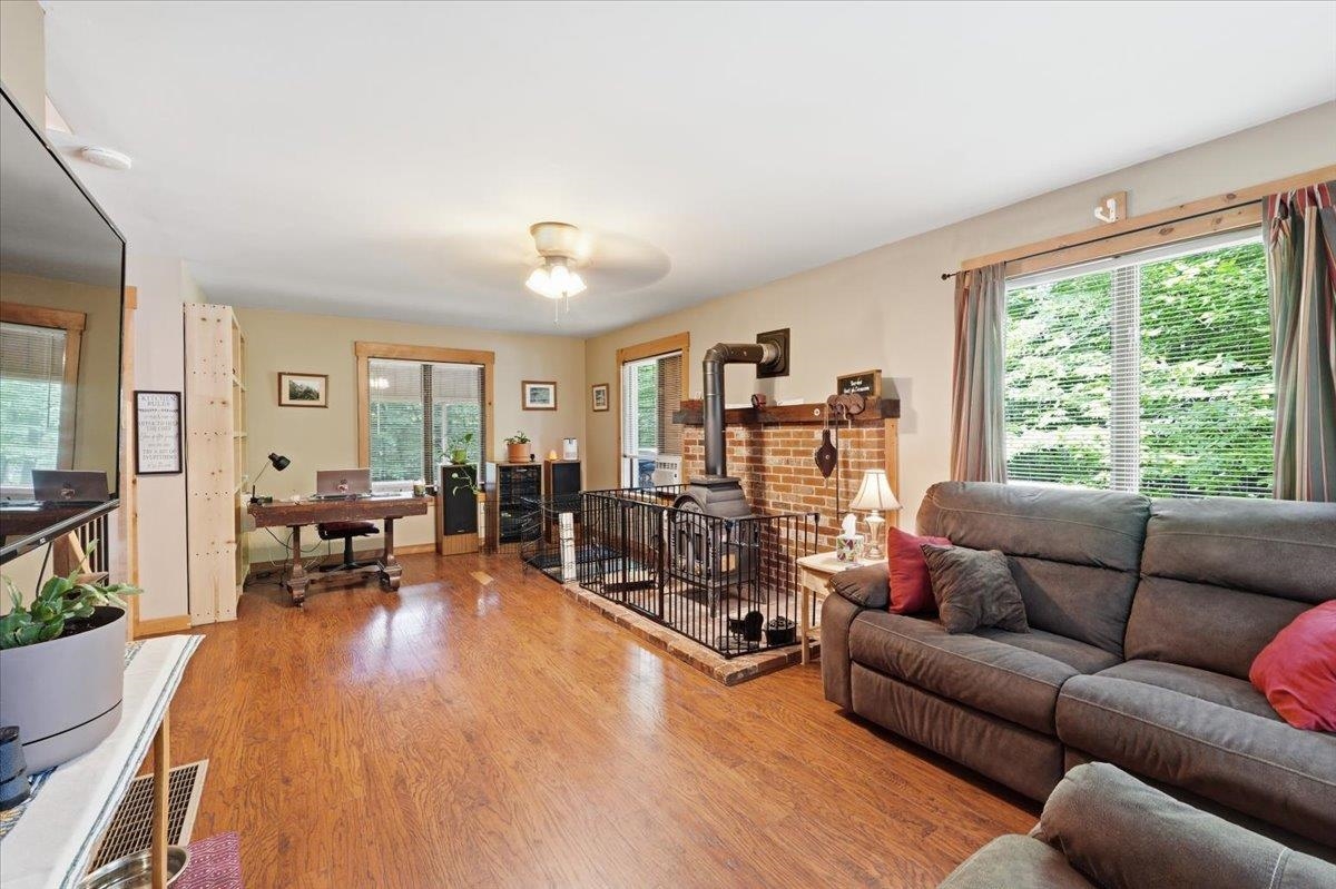 17 Forest Ridge Road photo 6