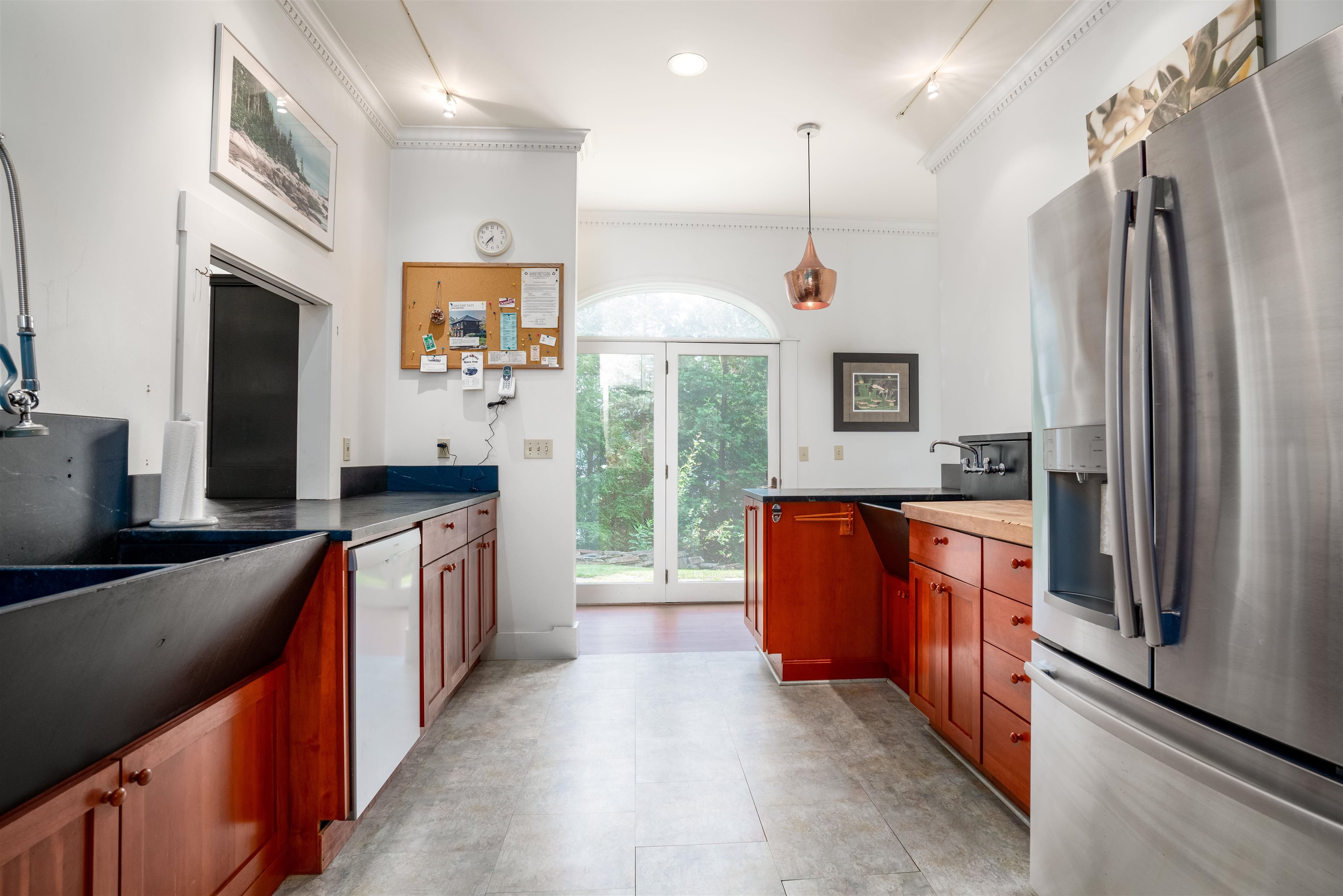 279 Shoreline Drive photo 12