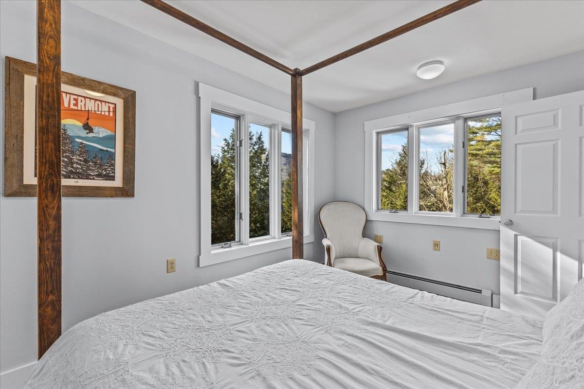 279 Shoreline Drive photo 16