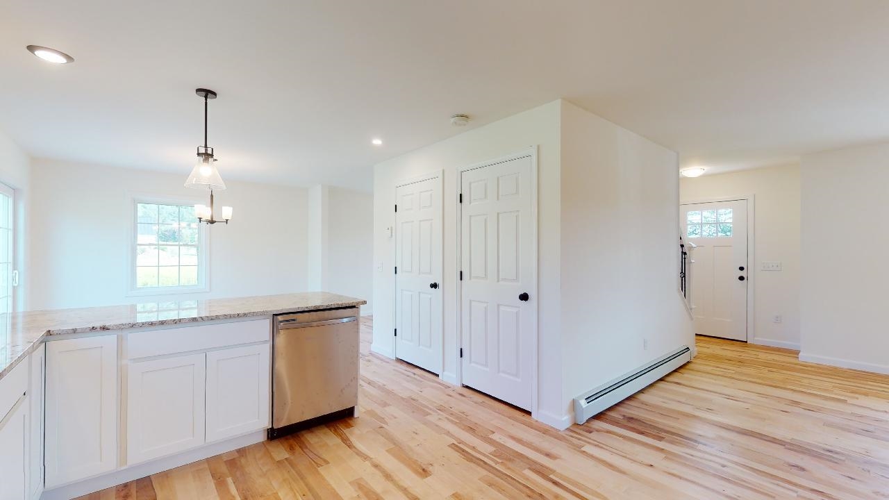 7338 Spear Street photo 3