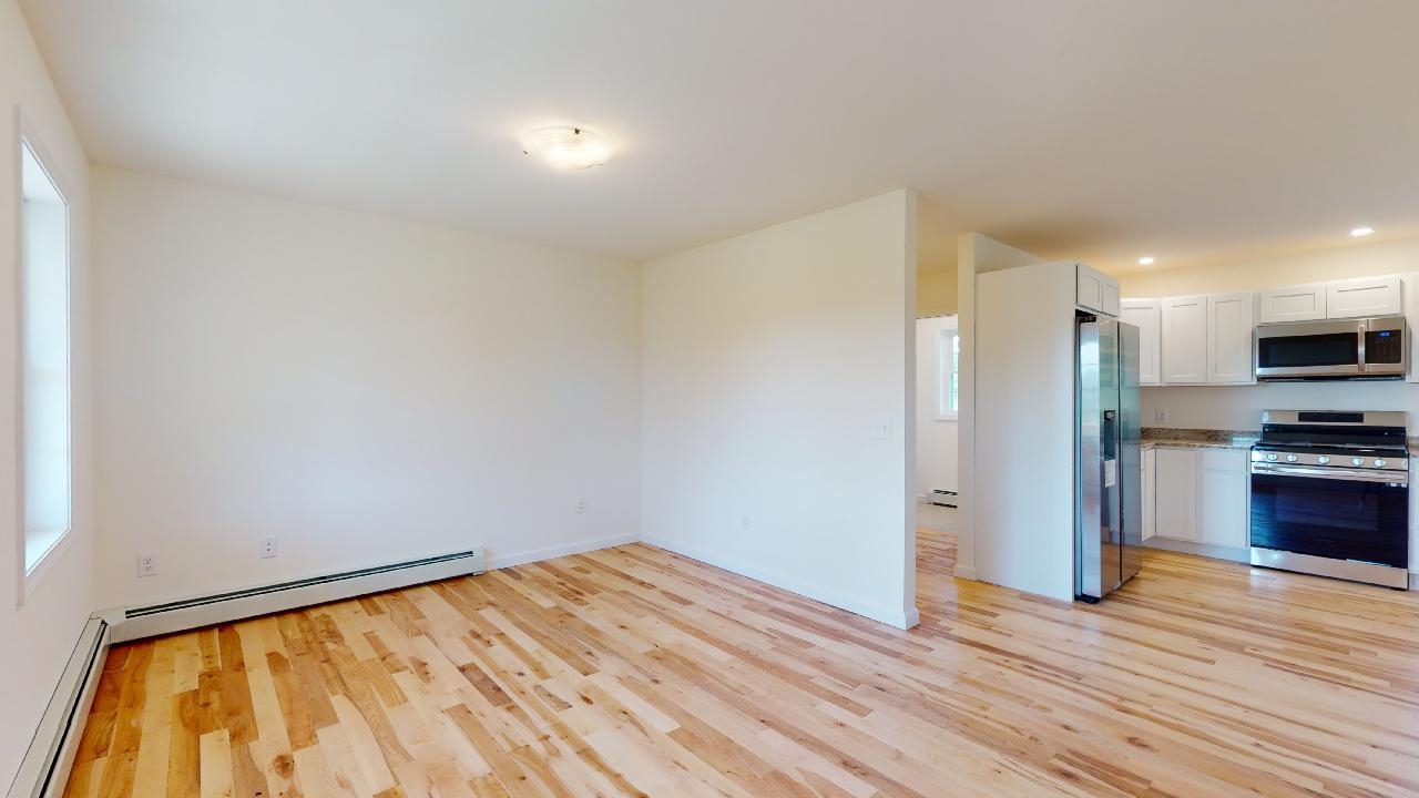 7338 Spear Street photo 6