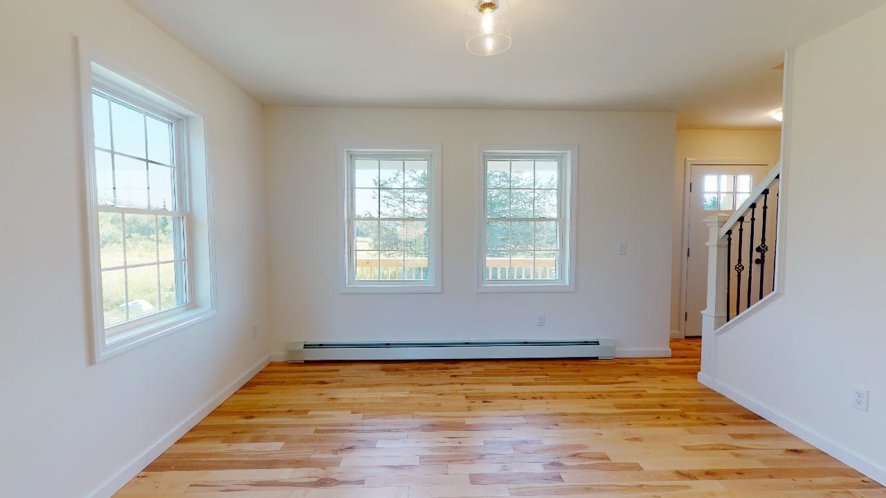 7338 Spear Street photo 9