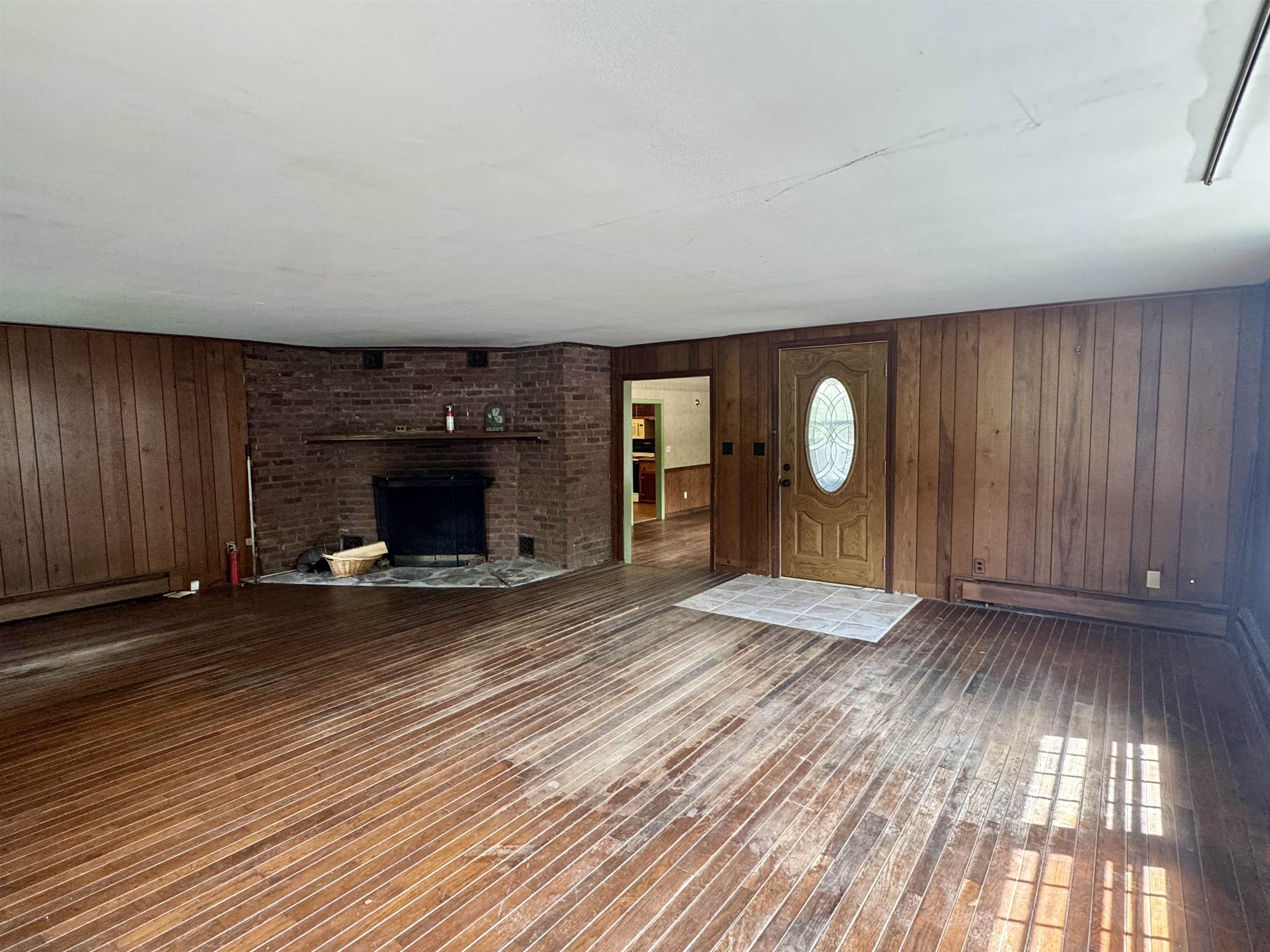 10523 Pomfret Road photo 10