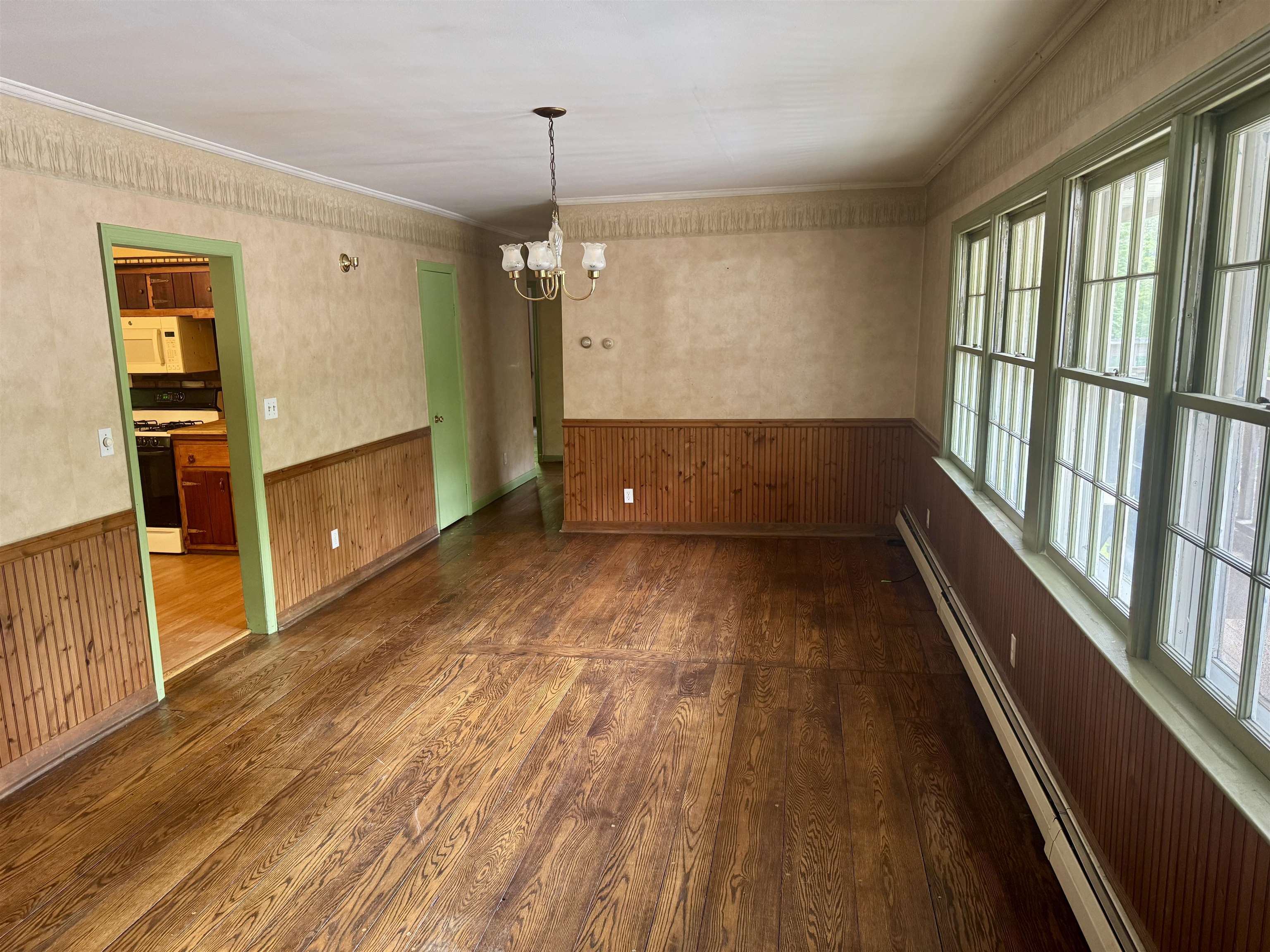 10523 Pomfret Road photo 11