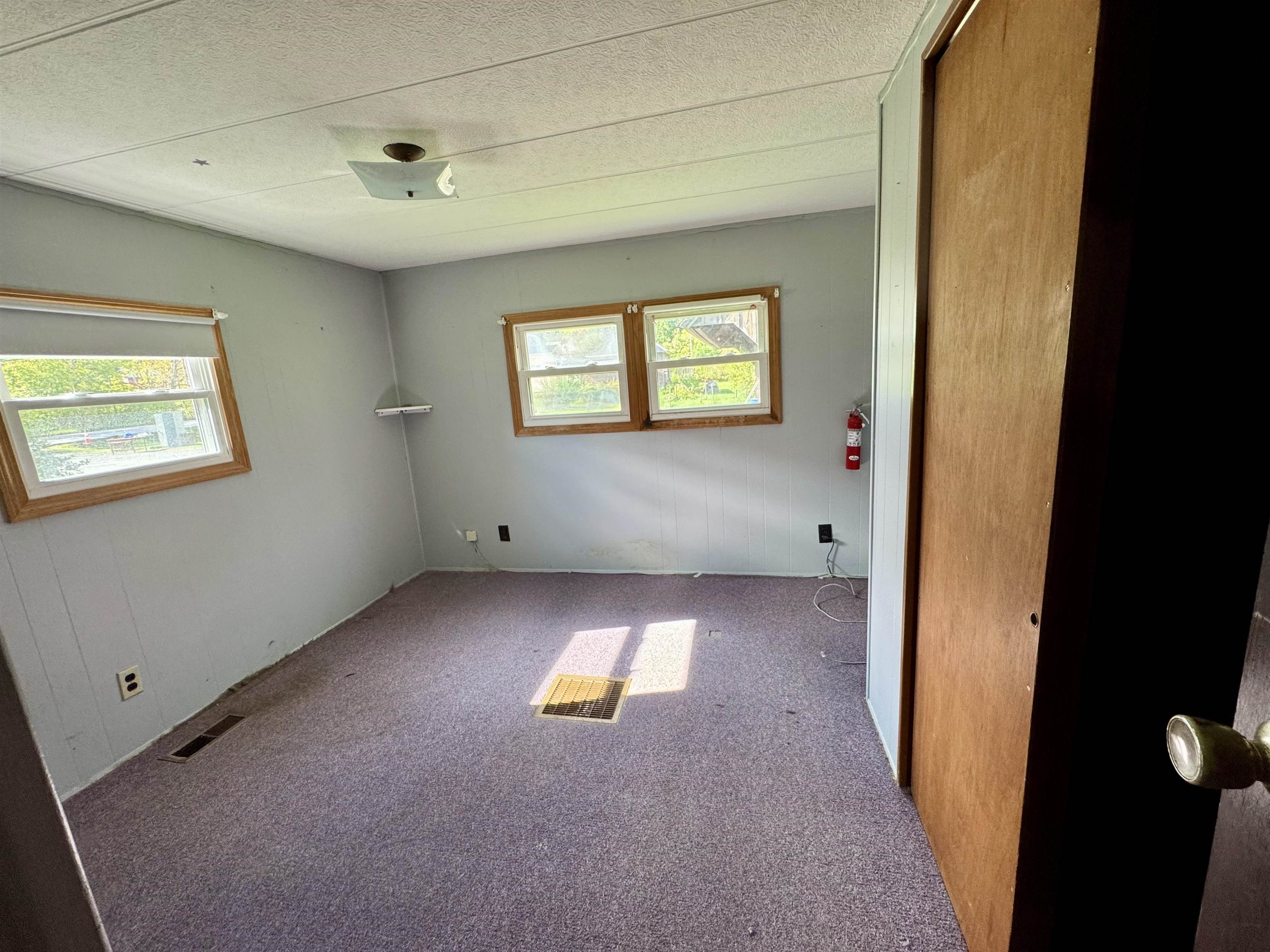 5556 W Woodstock Road photo 16