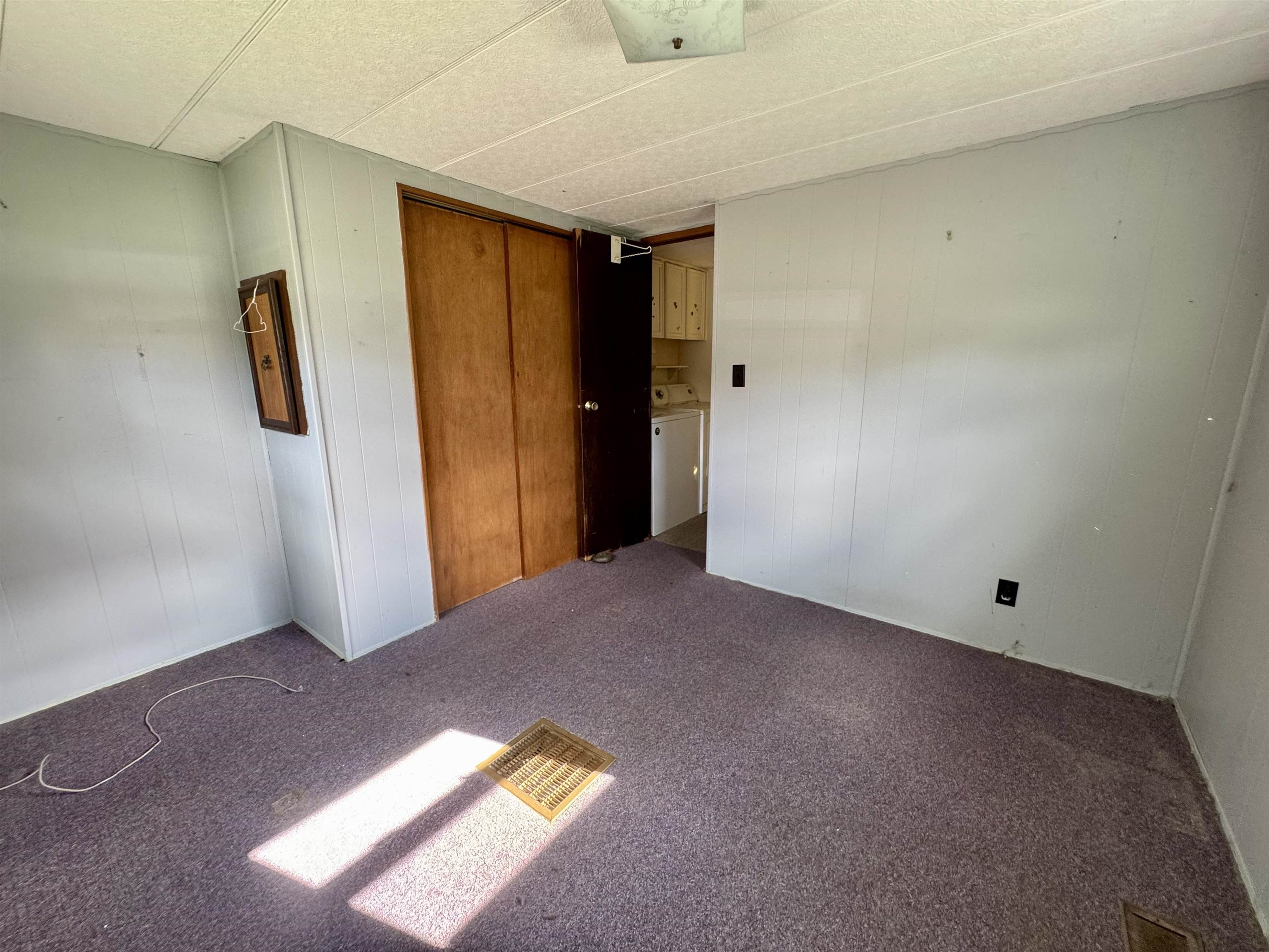5556 W Woodstock Road photo 17