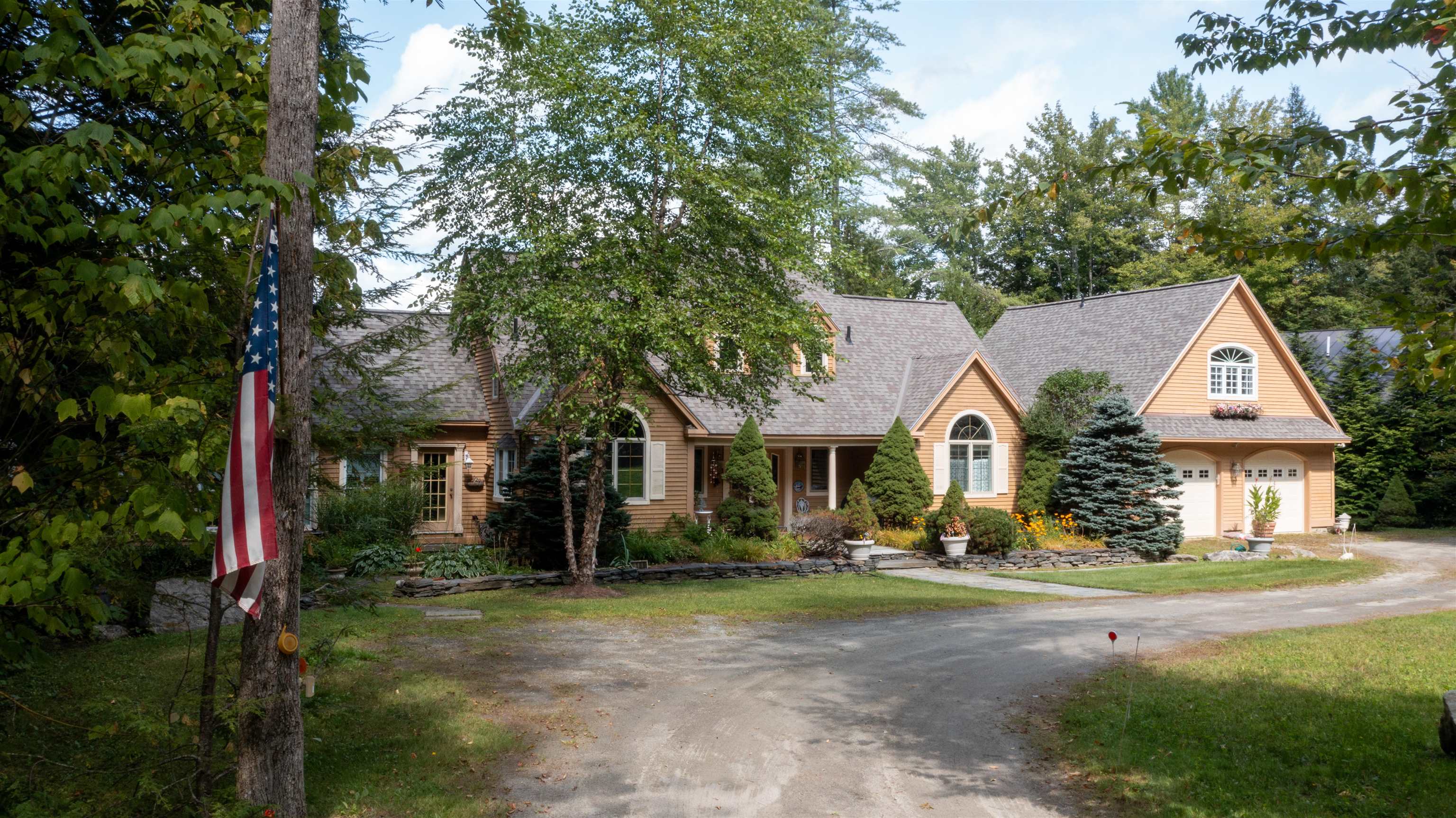 1189 Cole Pond Road photo 2