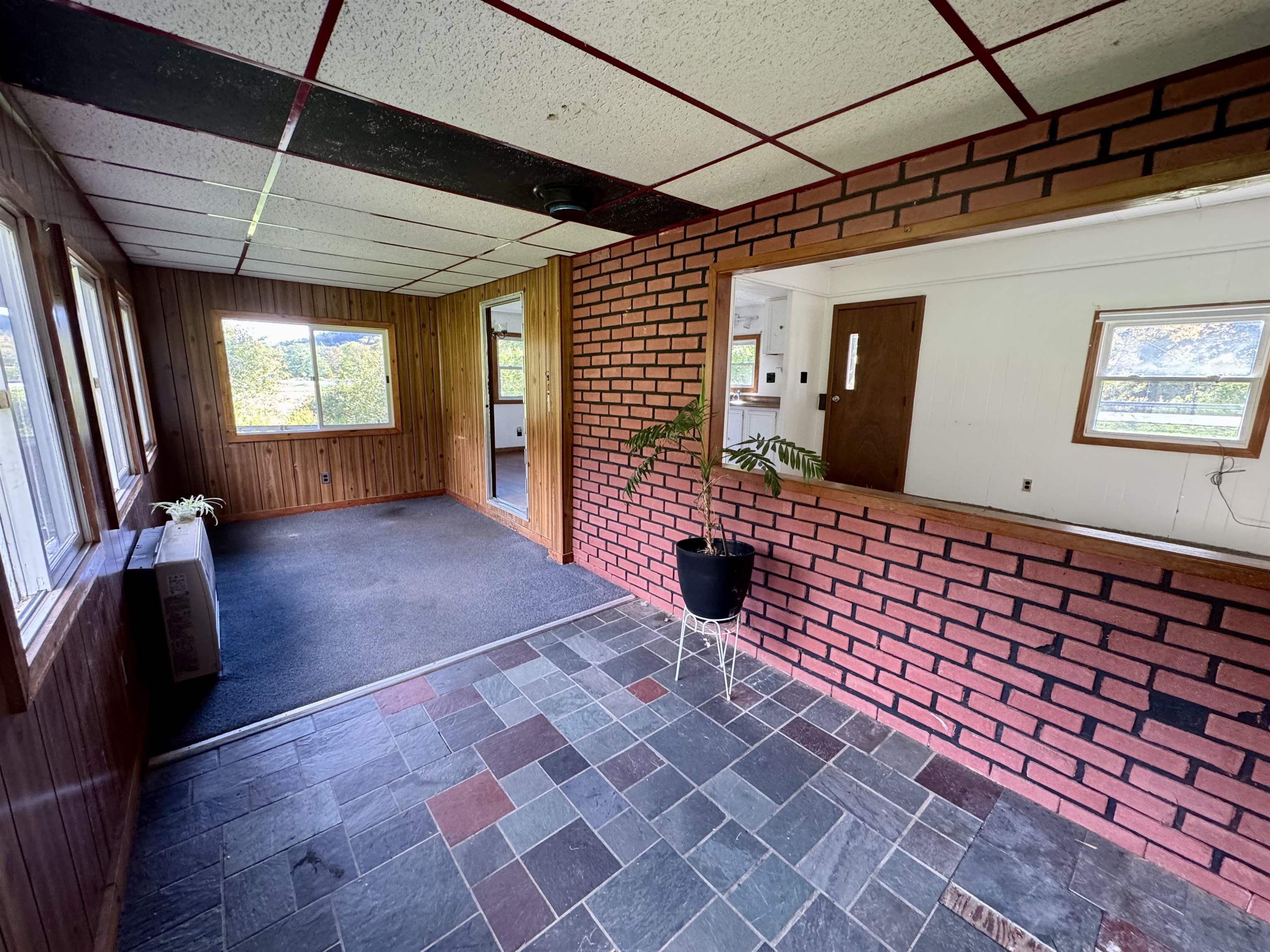 5556 W Woodstock Road photo 5