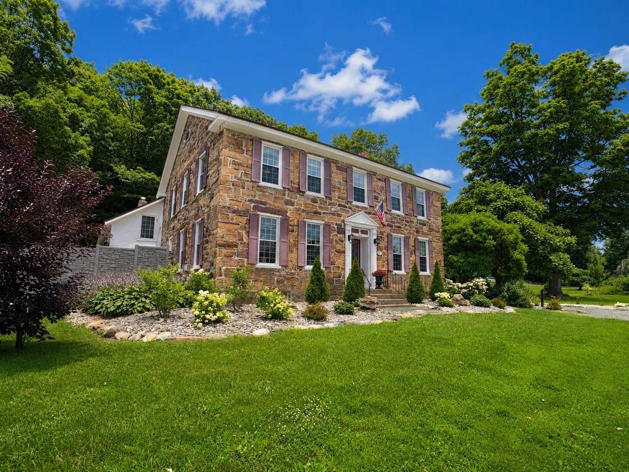 383 St. Albans Road photo 53