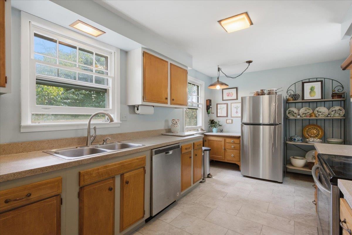 66 Crosier Private Road photo 16