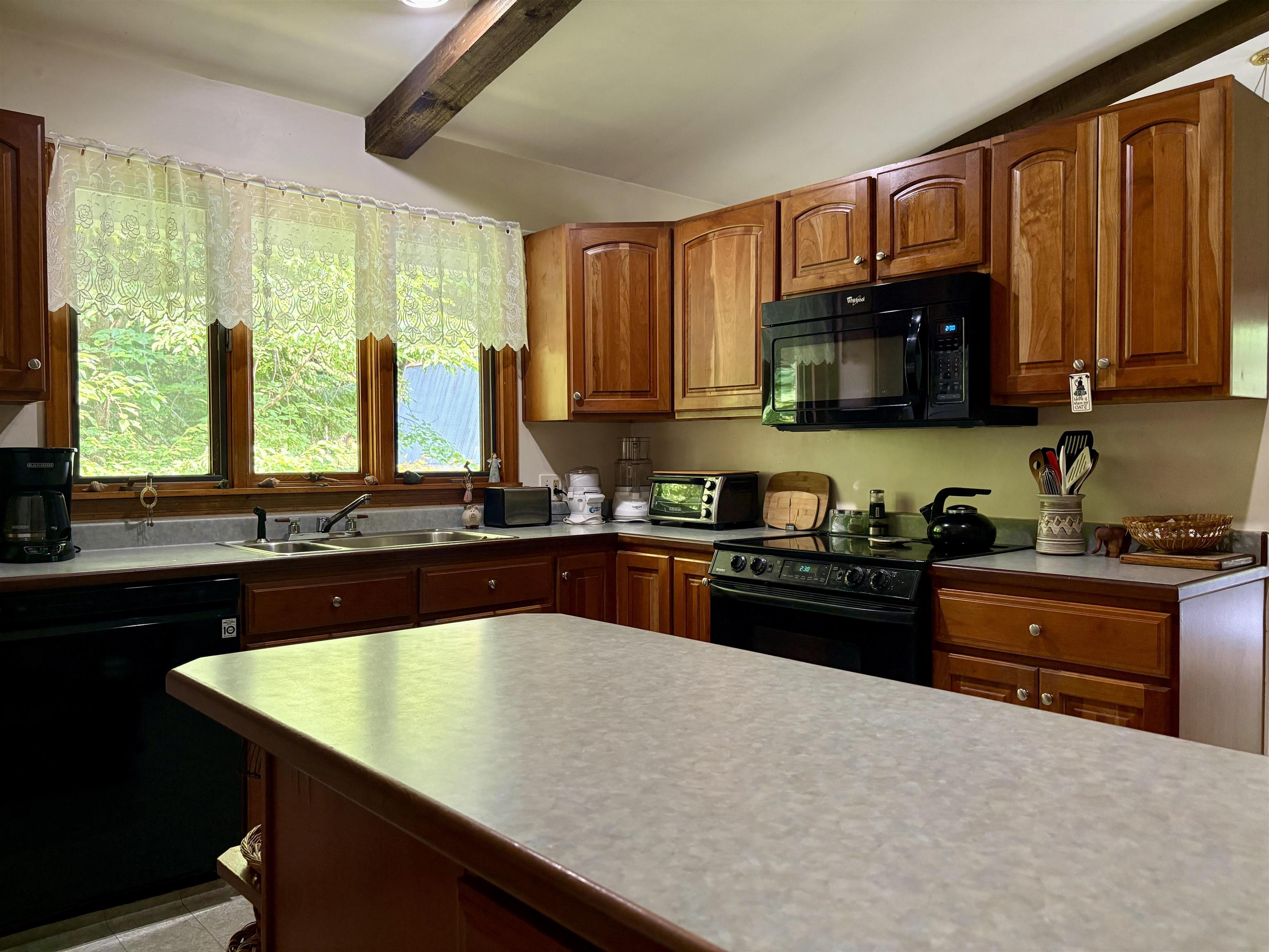 301 Neal Road photo 7
