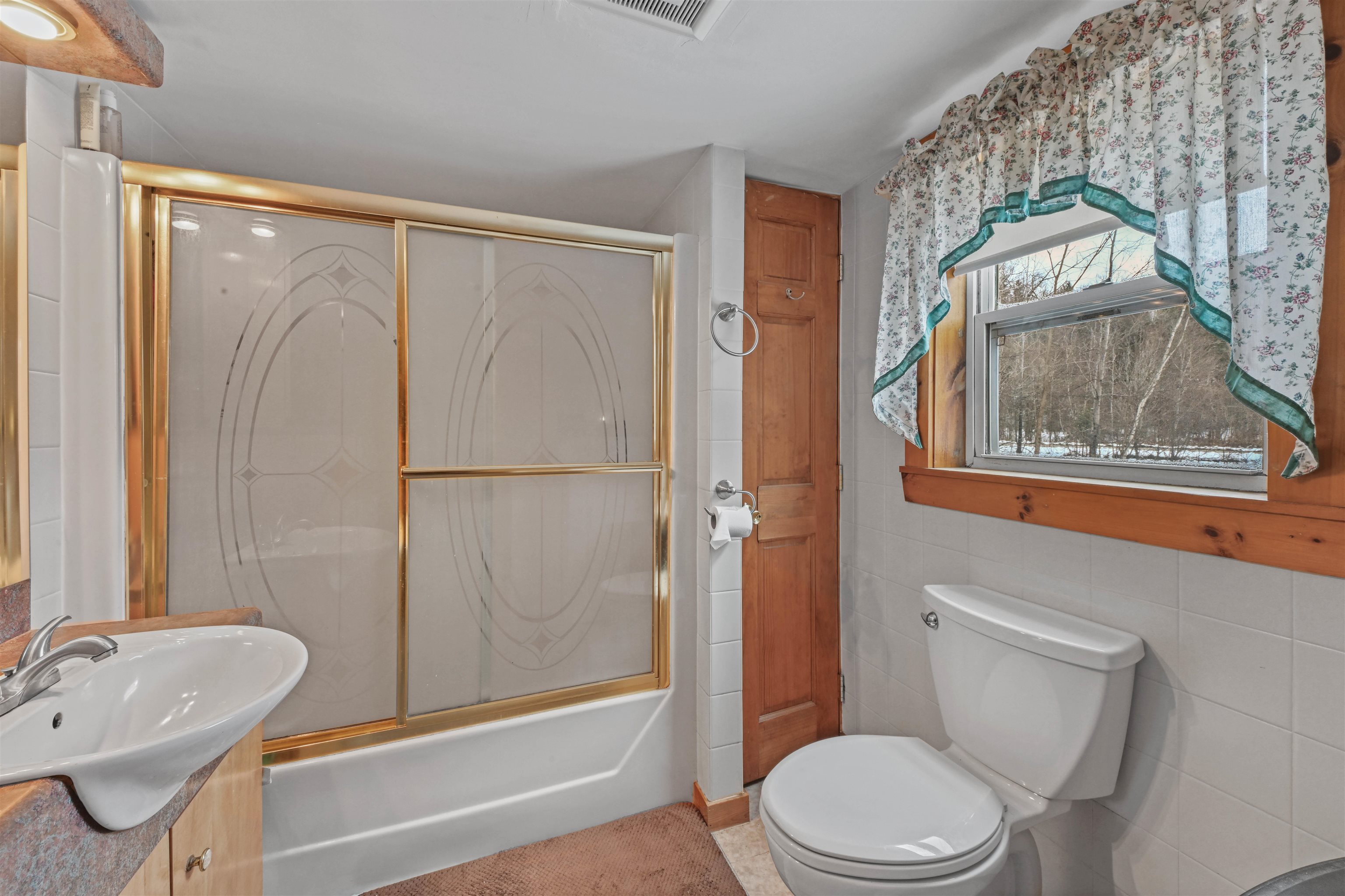 218 Brook Road photo 15