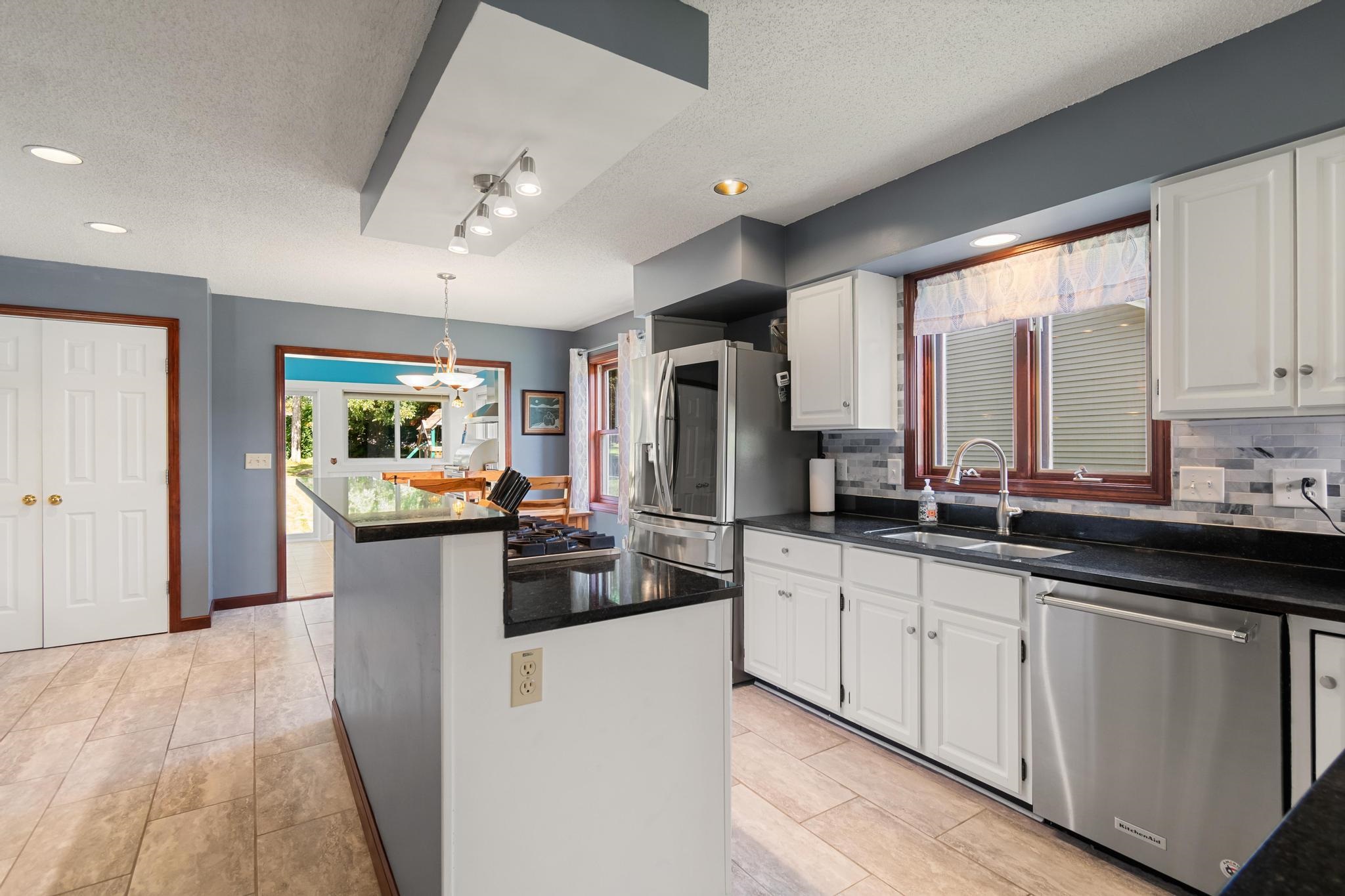 110 Liberty Lane photo 3