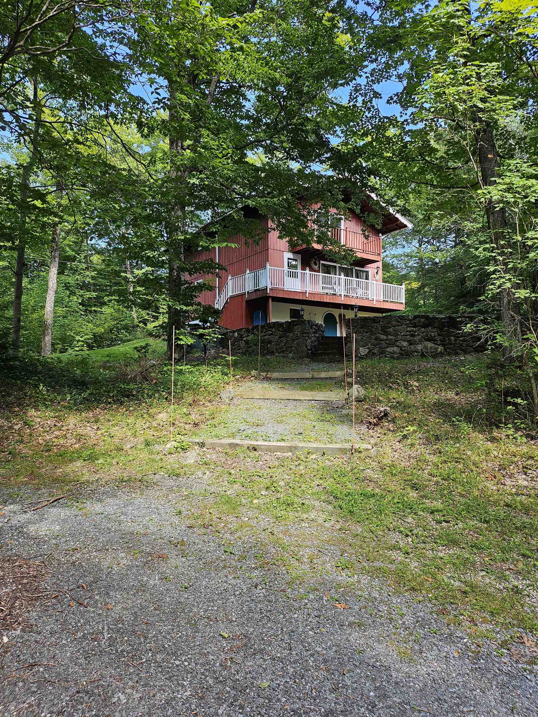 919 Highland Drive photo 3