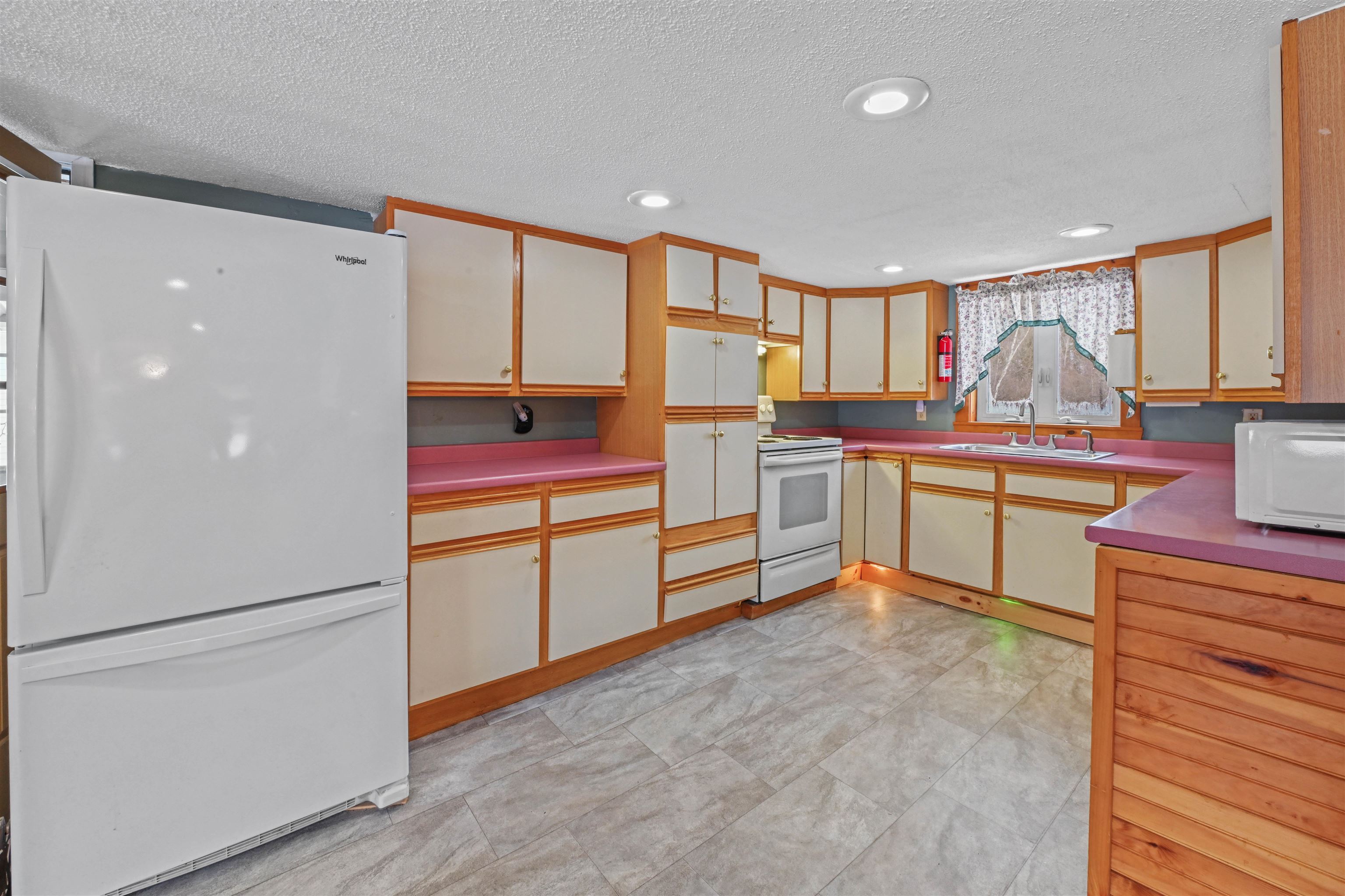 218 Brook Road photo 7