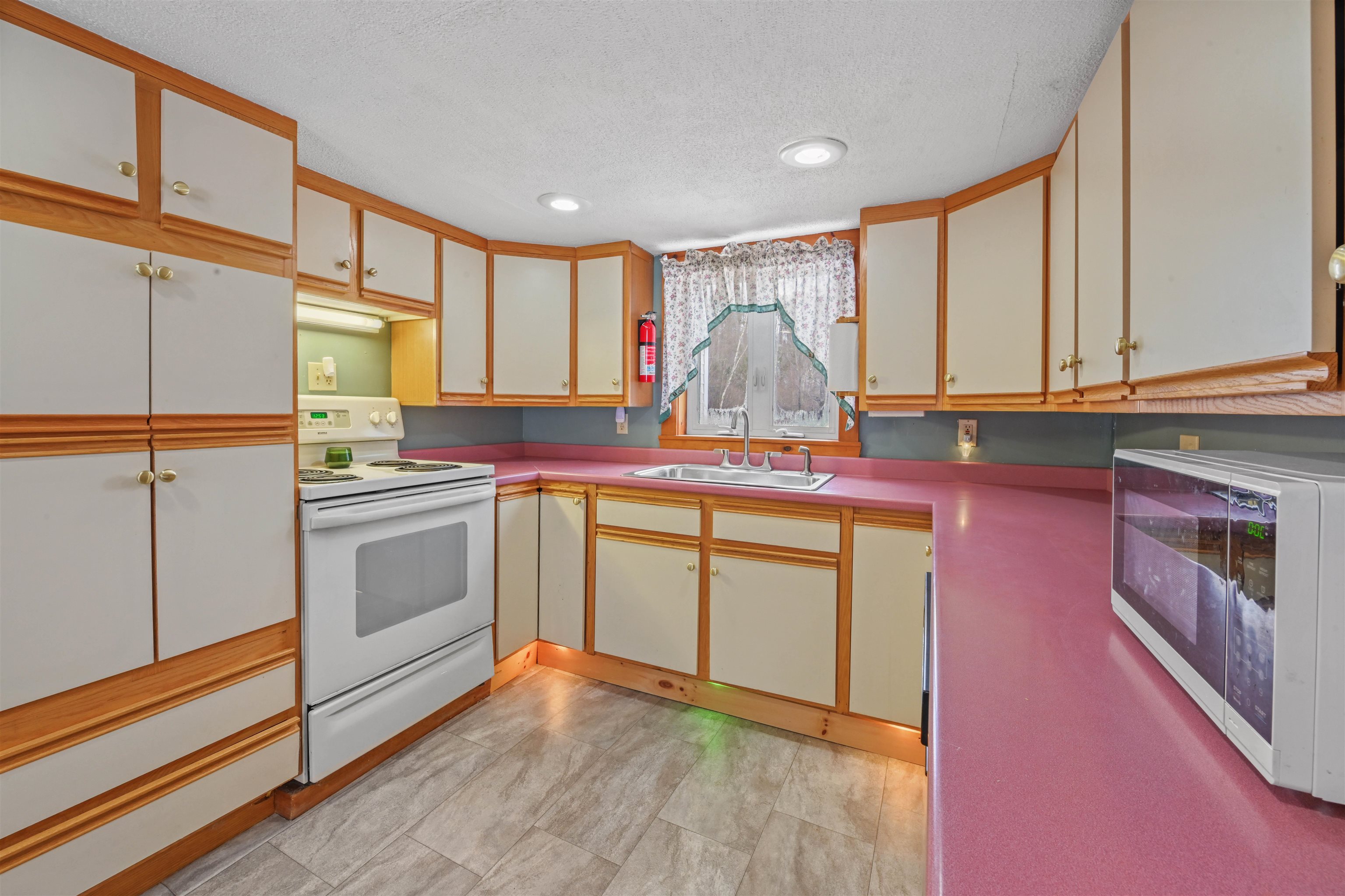 218 Brook Road photo 8