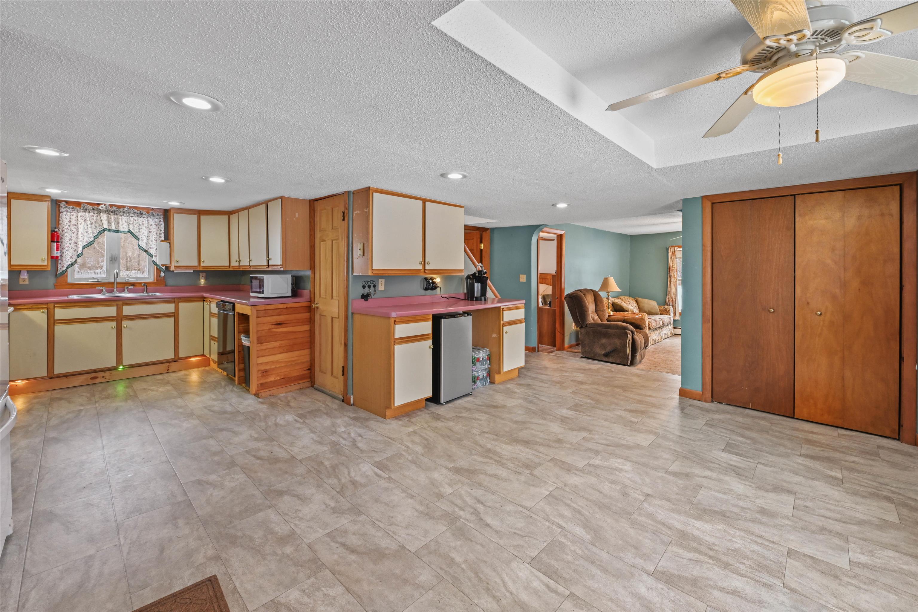 218 Brook Road photo 9