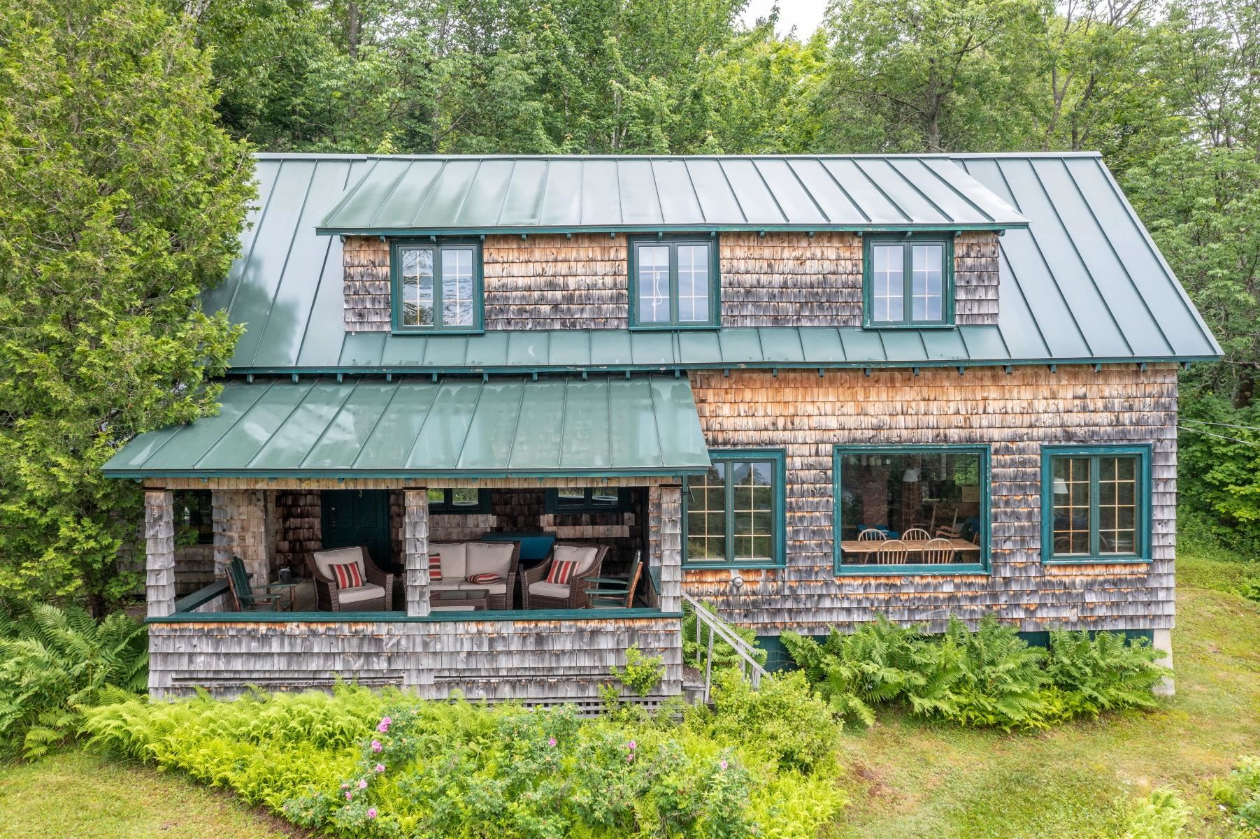 Single Family in Greensboro VT