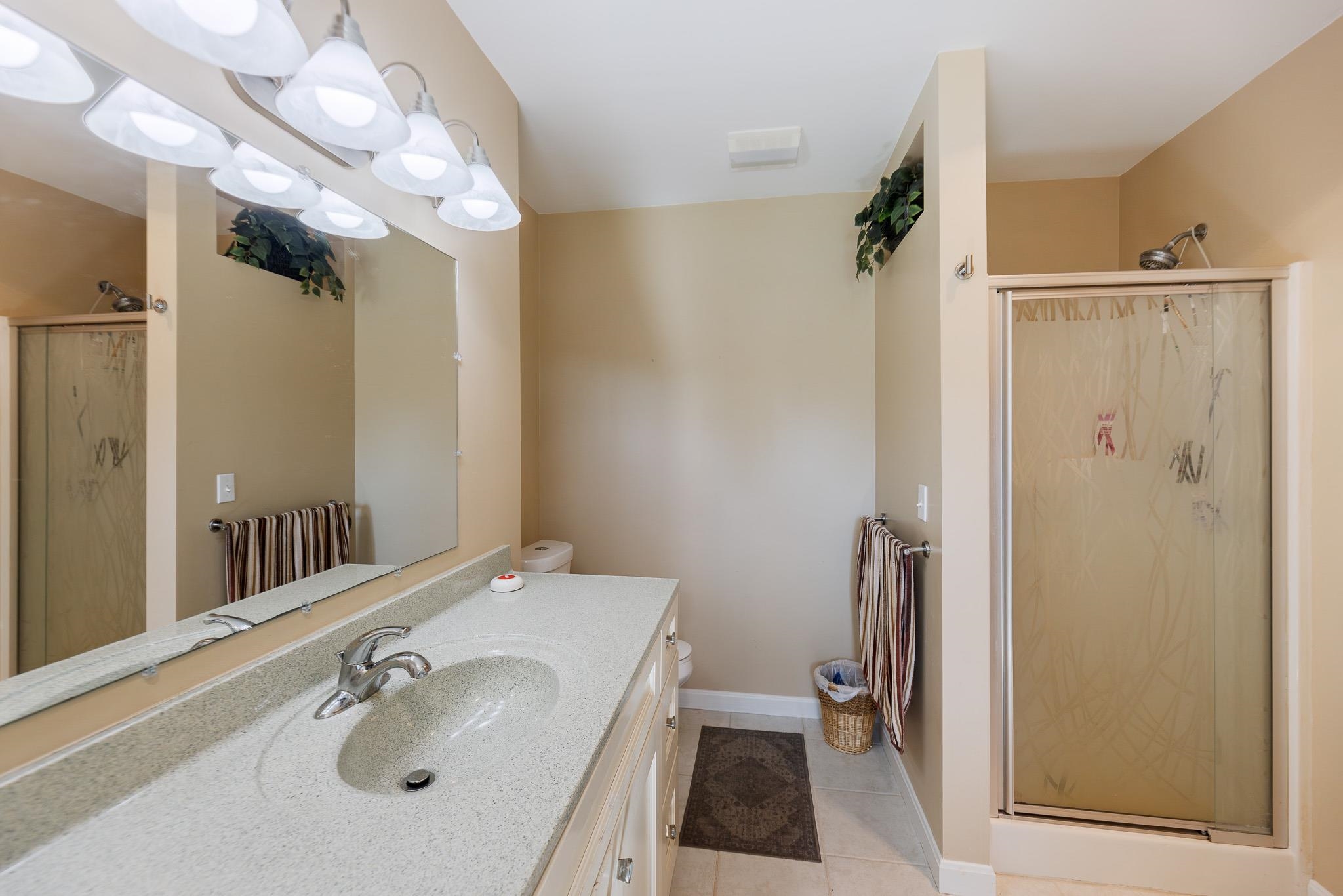 57 Laurel Lane photo 16