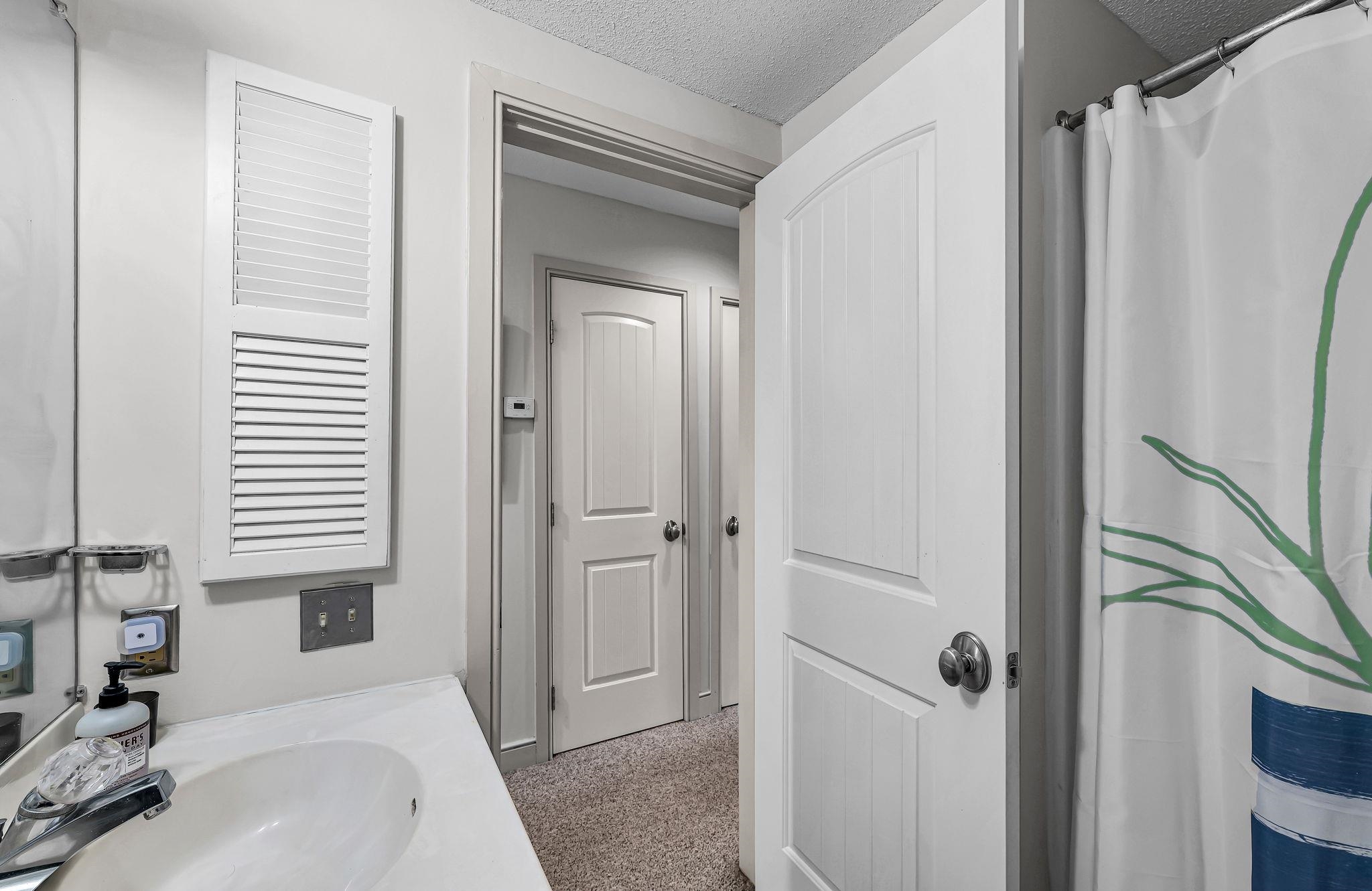 1G Northbrook Village Way photo 17