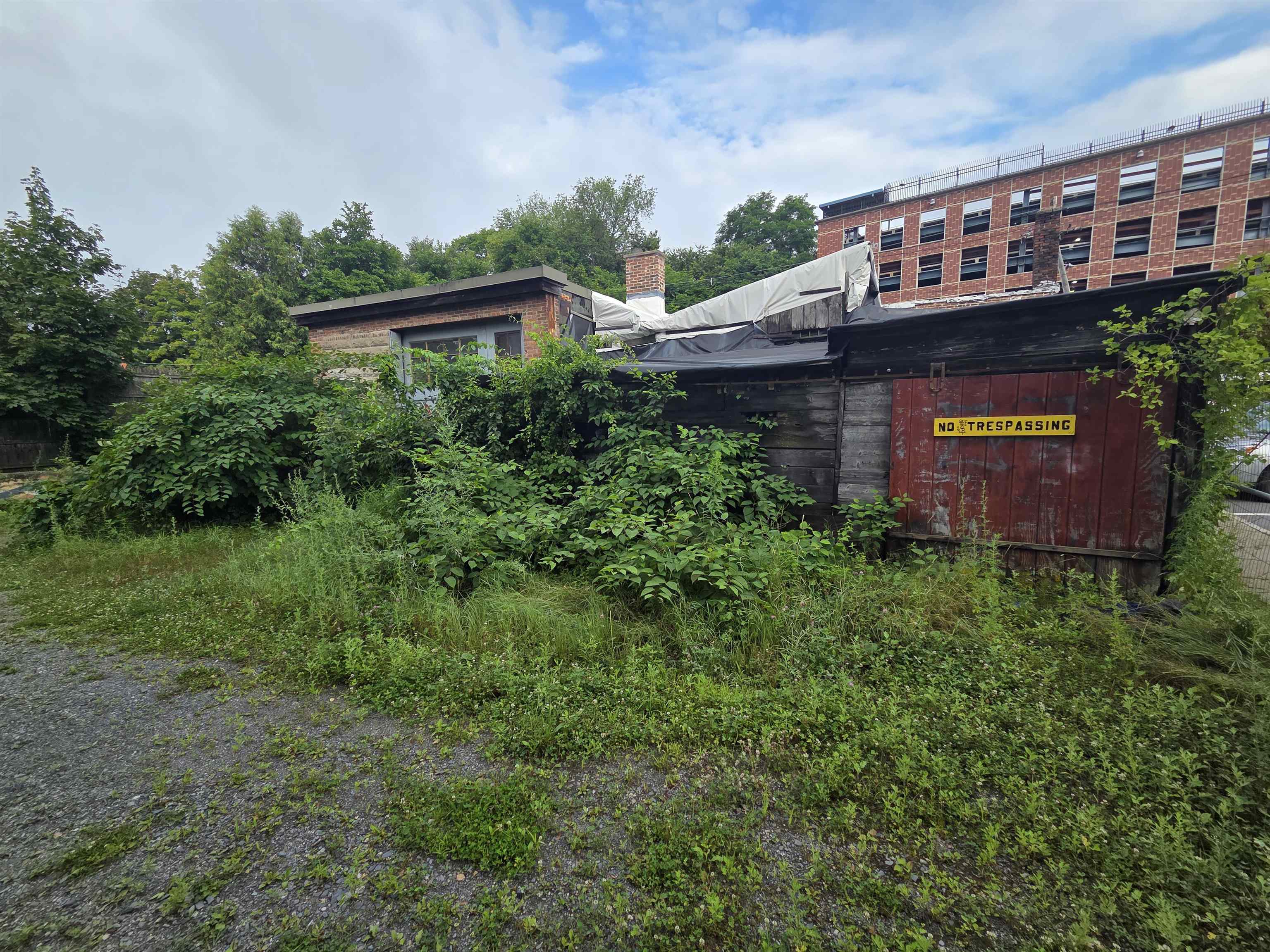 72 Flat Street photo 4