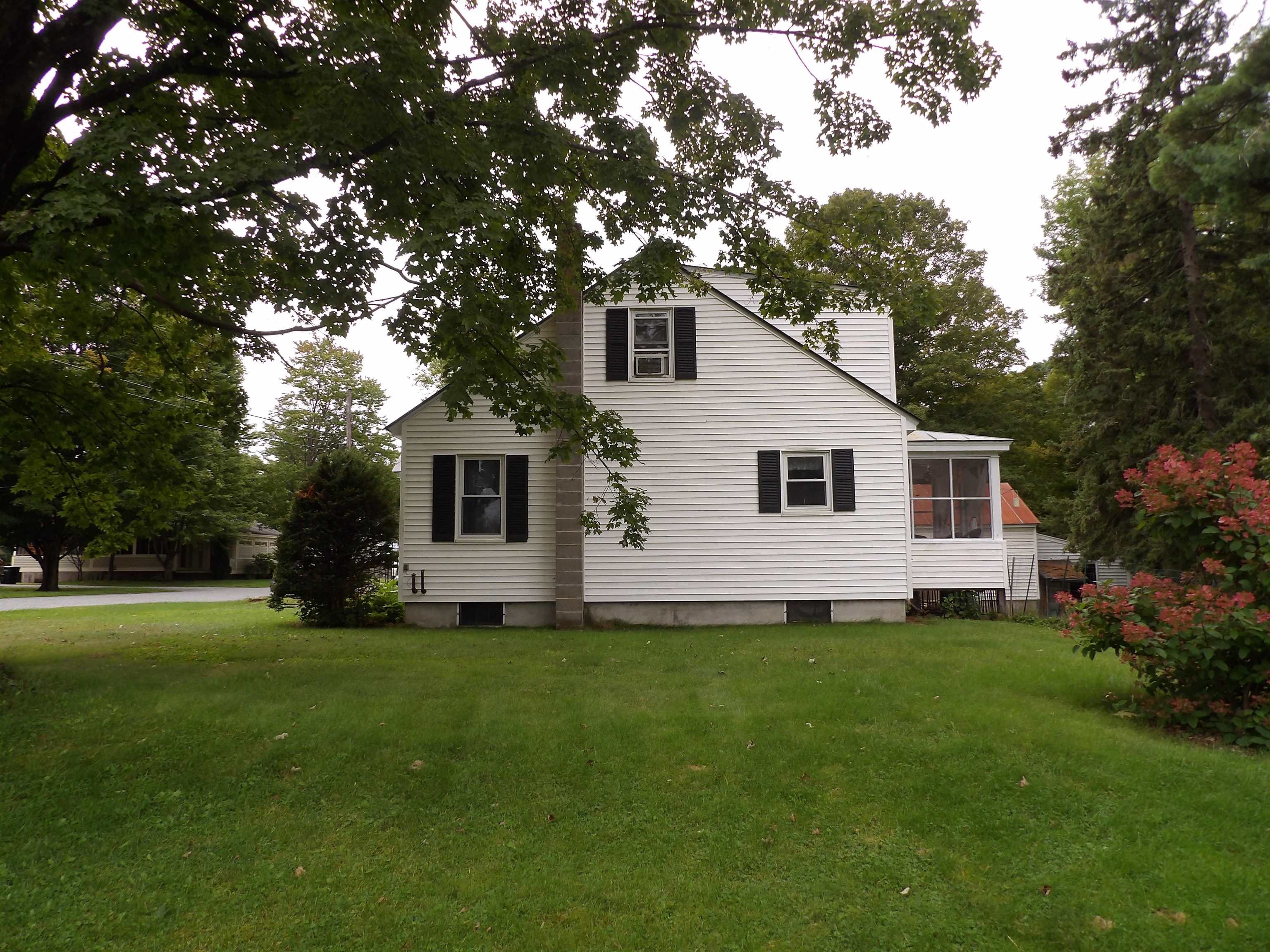 243 South Street photo 4