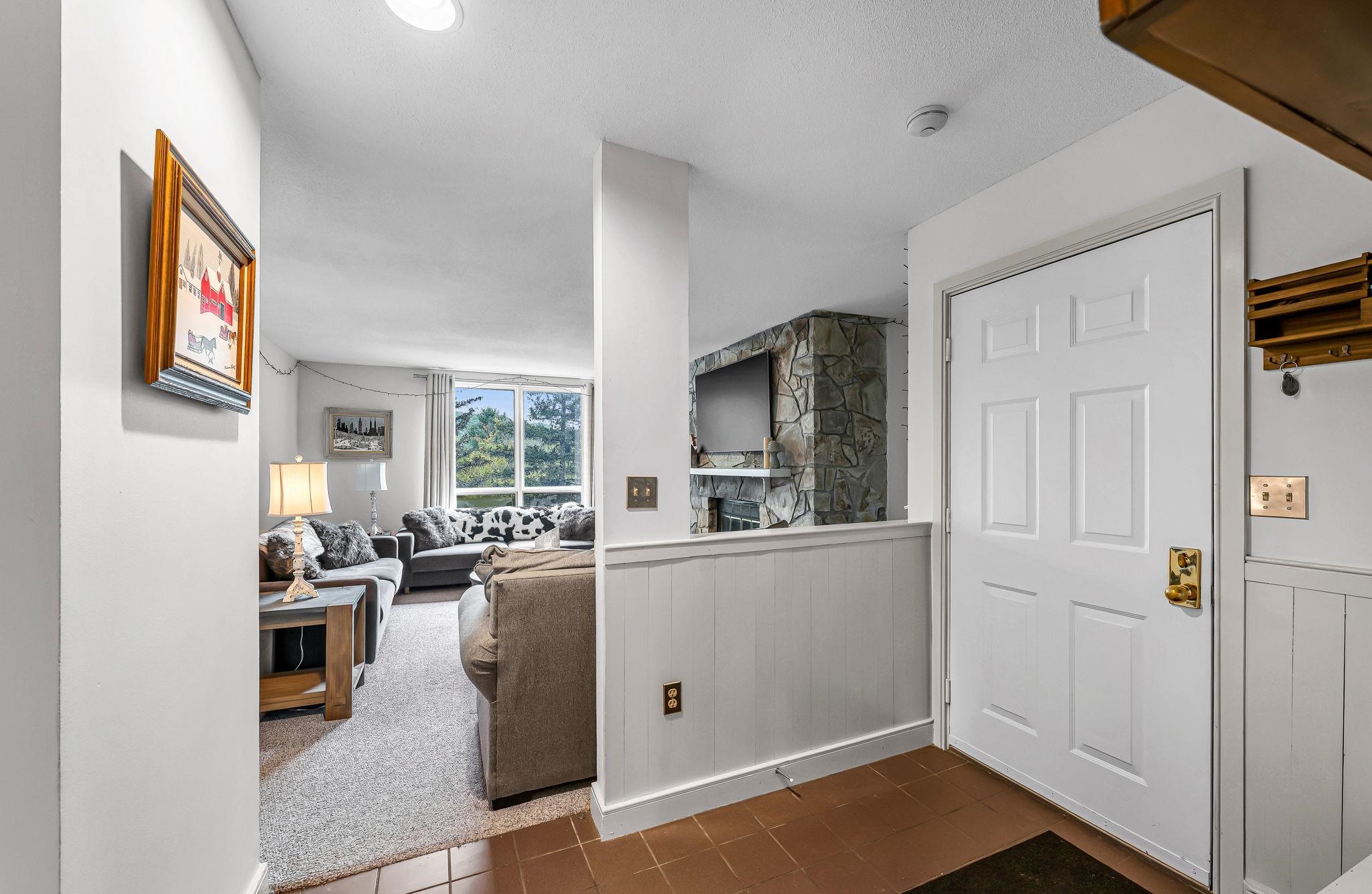 1G Northbrook Village Way photo 5