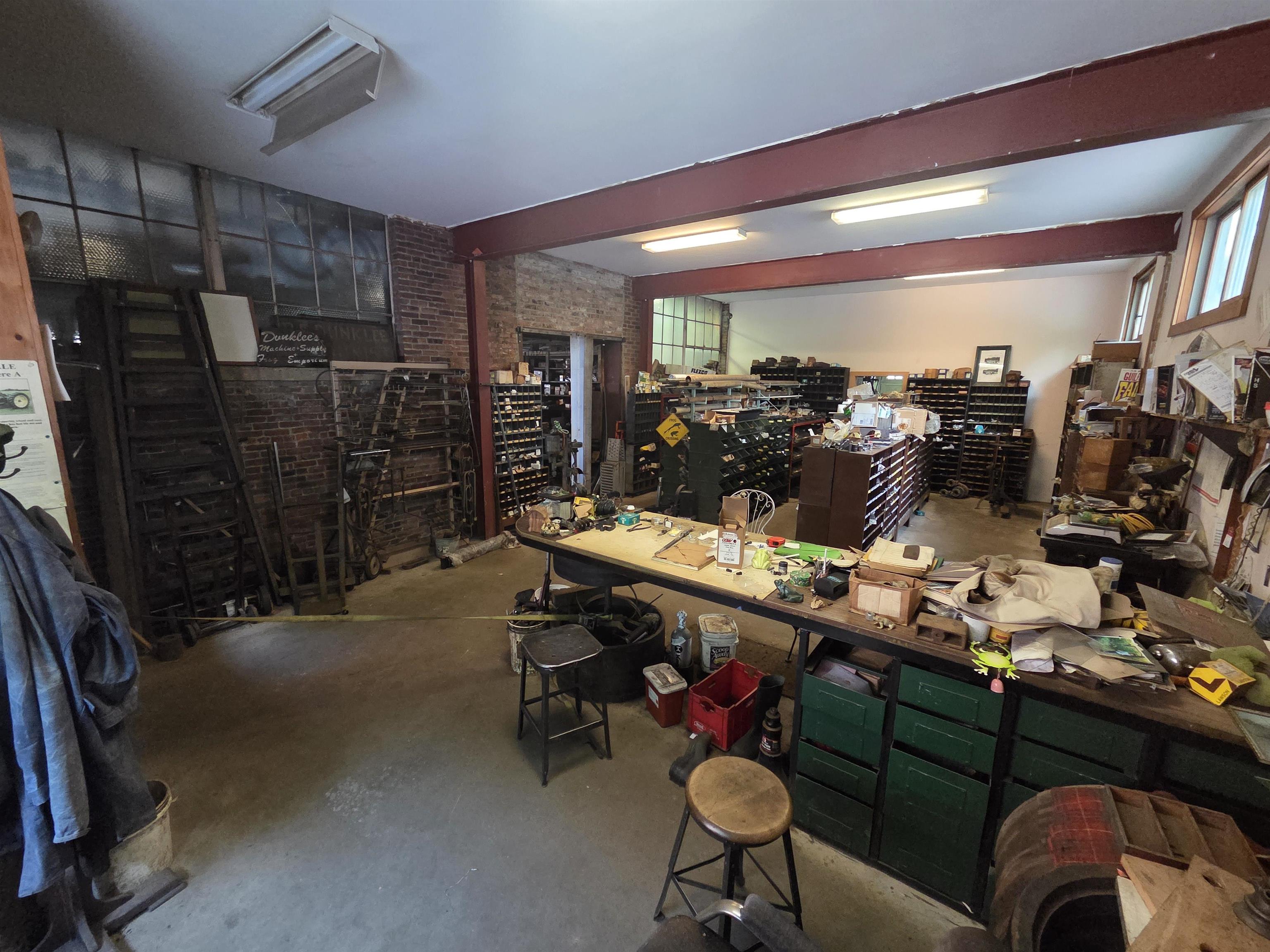72 Flat Street photo 6