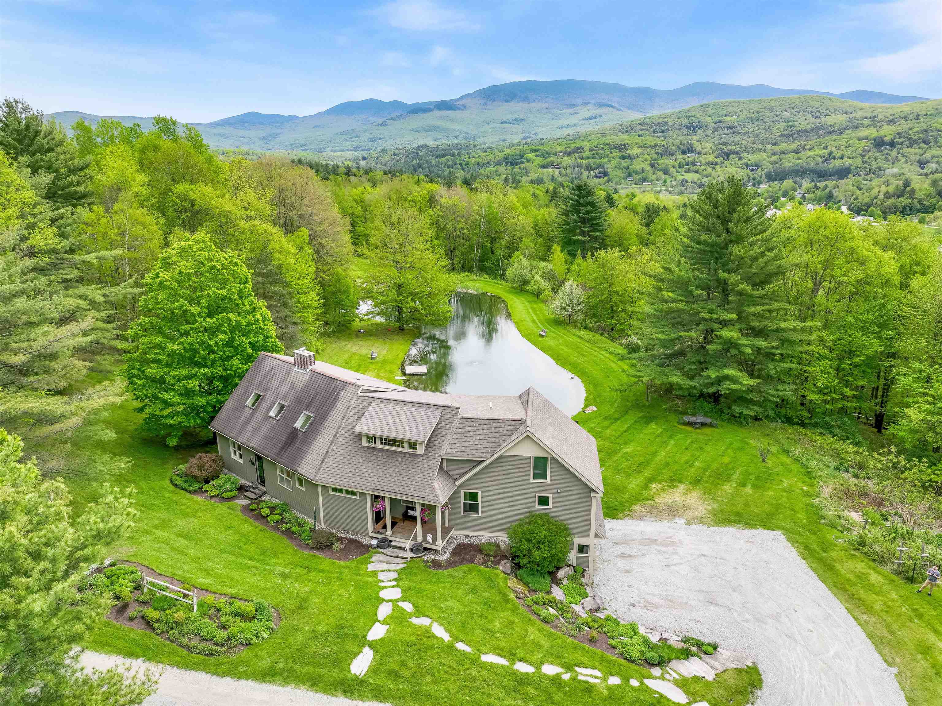 Single Family in Stowe VT