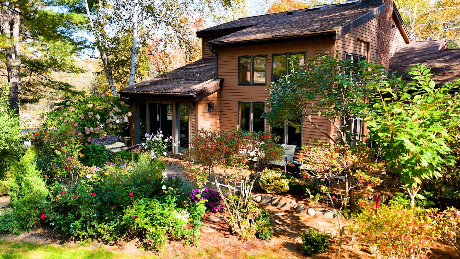 3755 Quechee Main Street photo 8