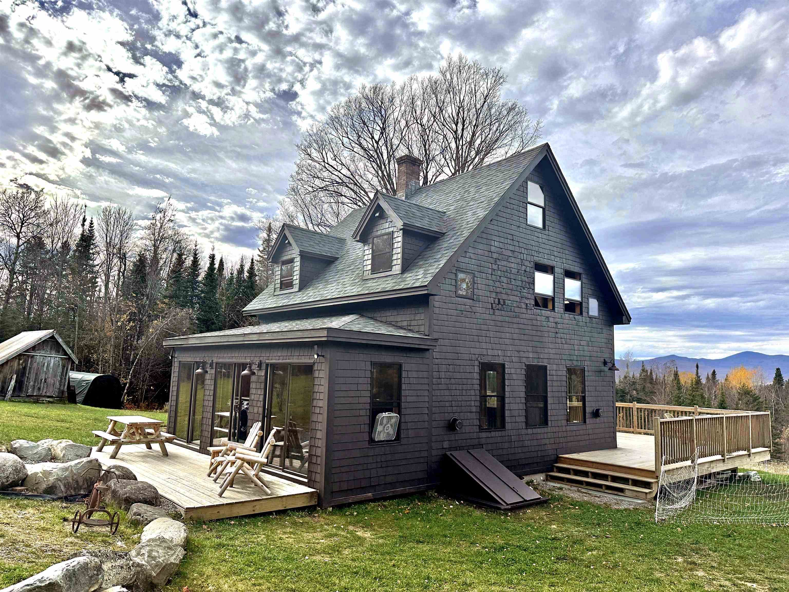 Single Family in Newport Town VT