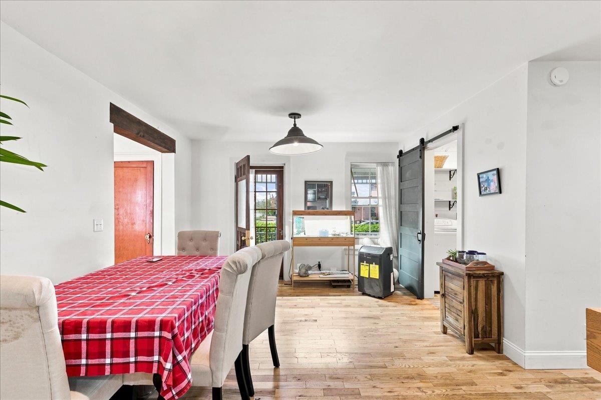 266 Lake Street photo 13