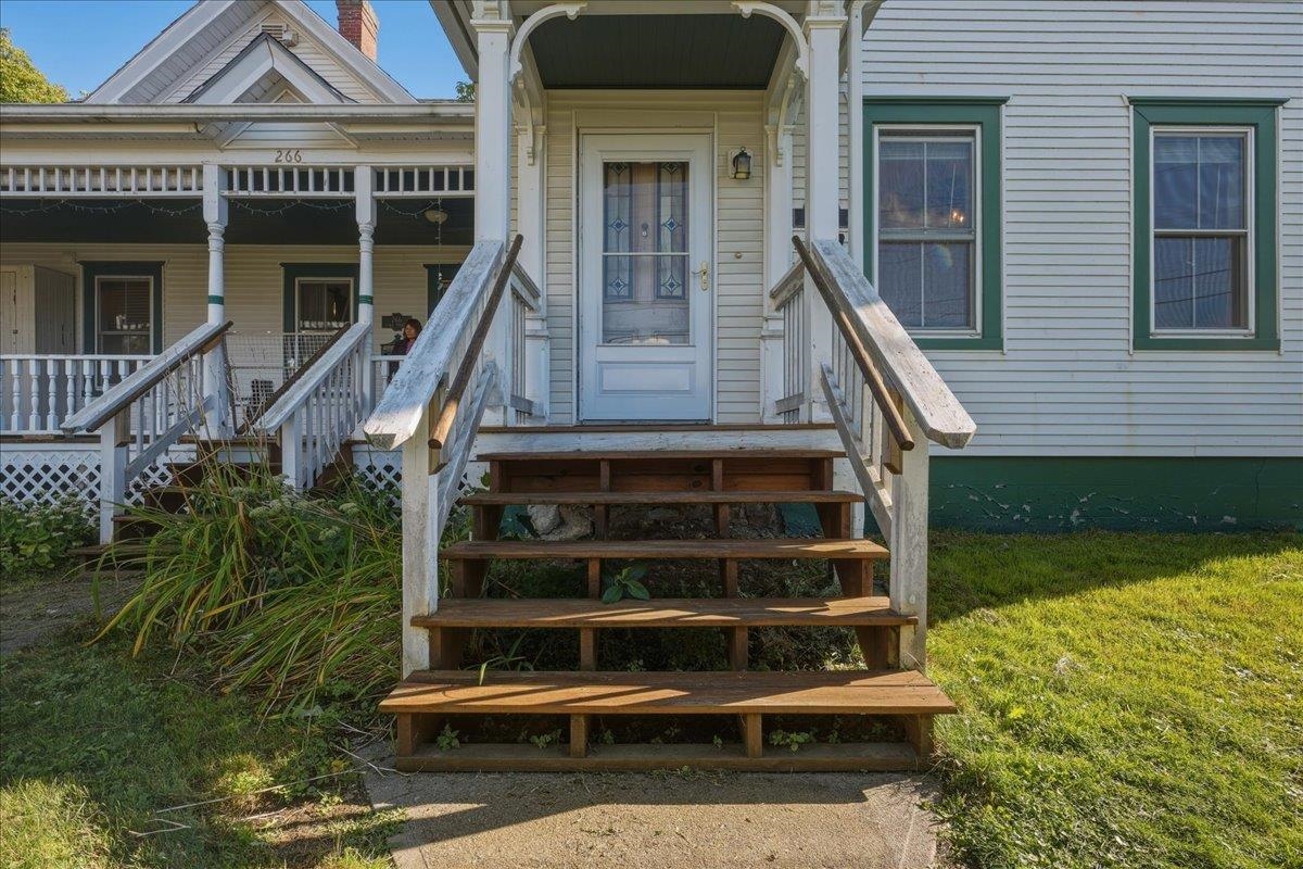 266 Lake Street photo 2