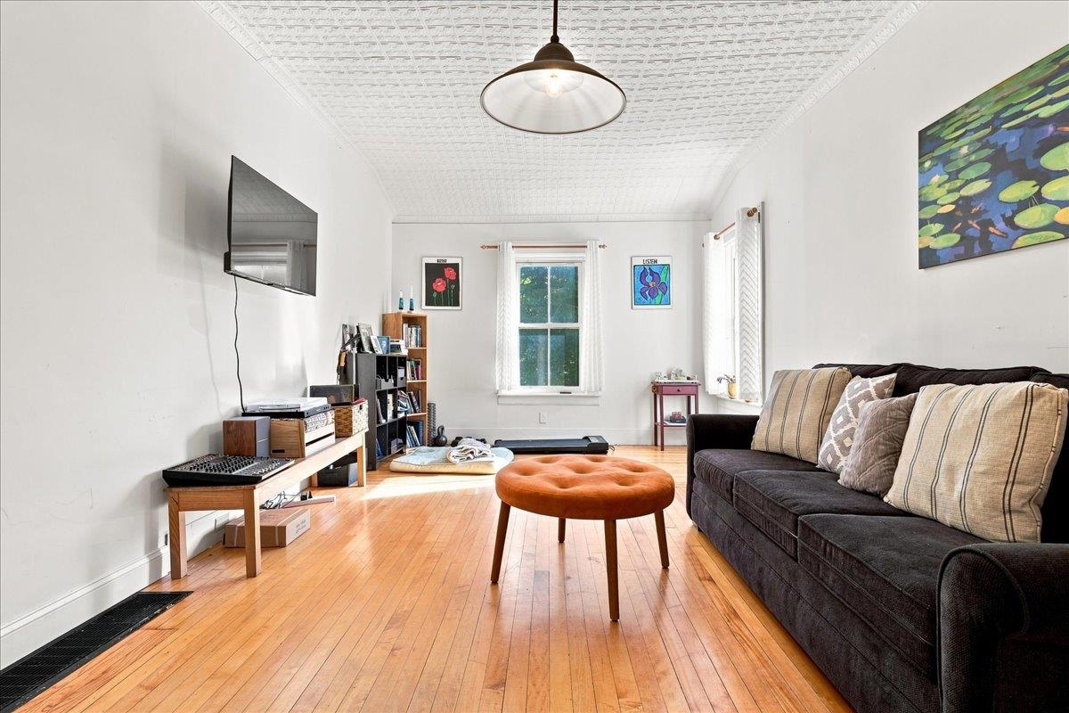 266 Lake Street photo 20