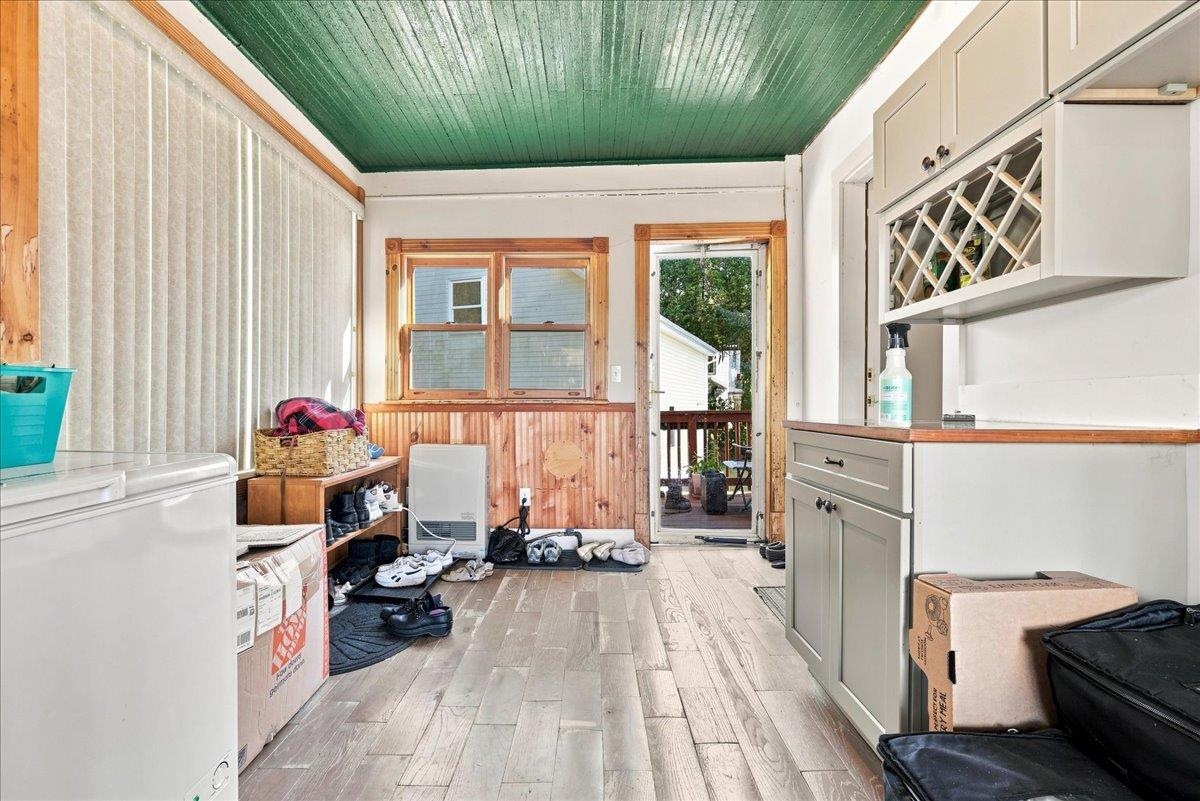 266 Lake Street photo 5