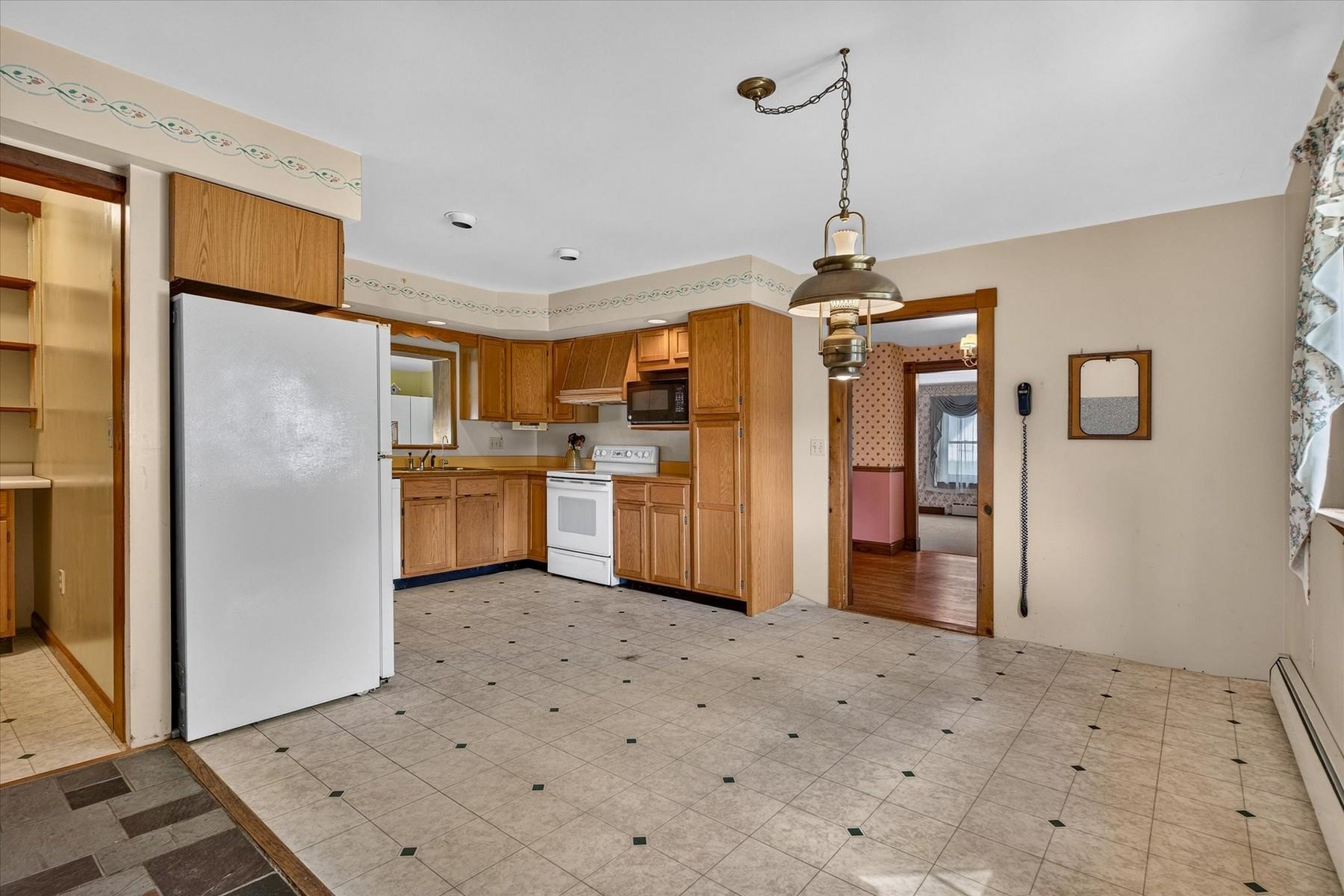 2279 North Grove Street photo 7