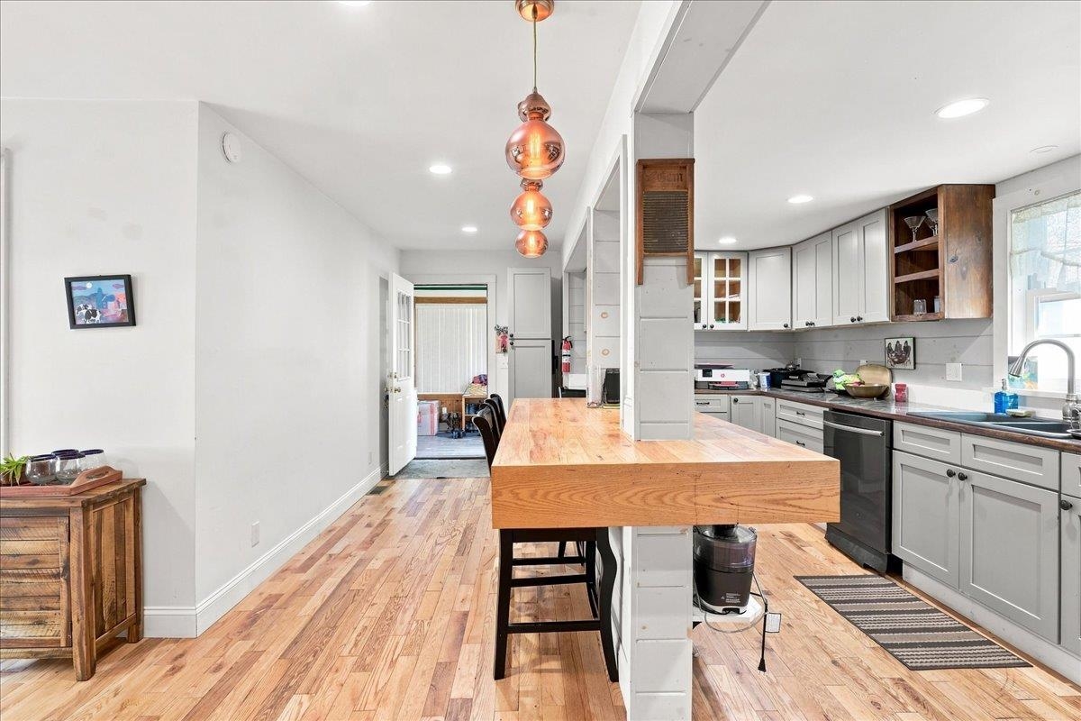 266 Lake Street photo 9