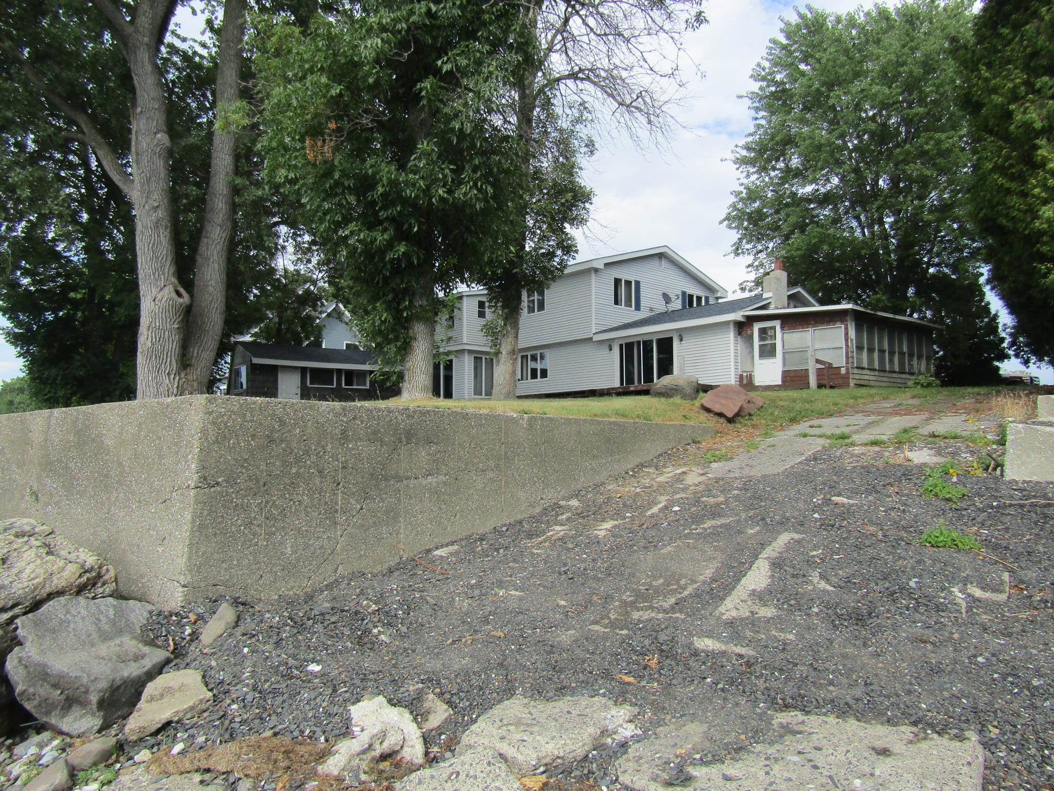 416 Lakewood Drive photo 10