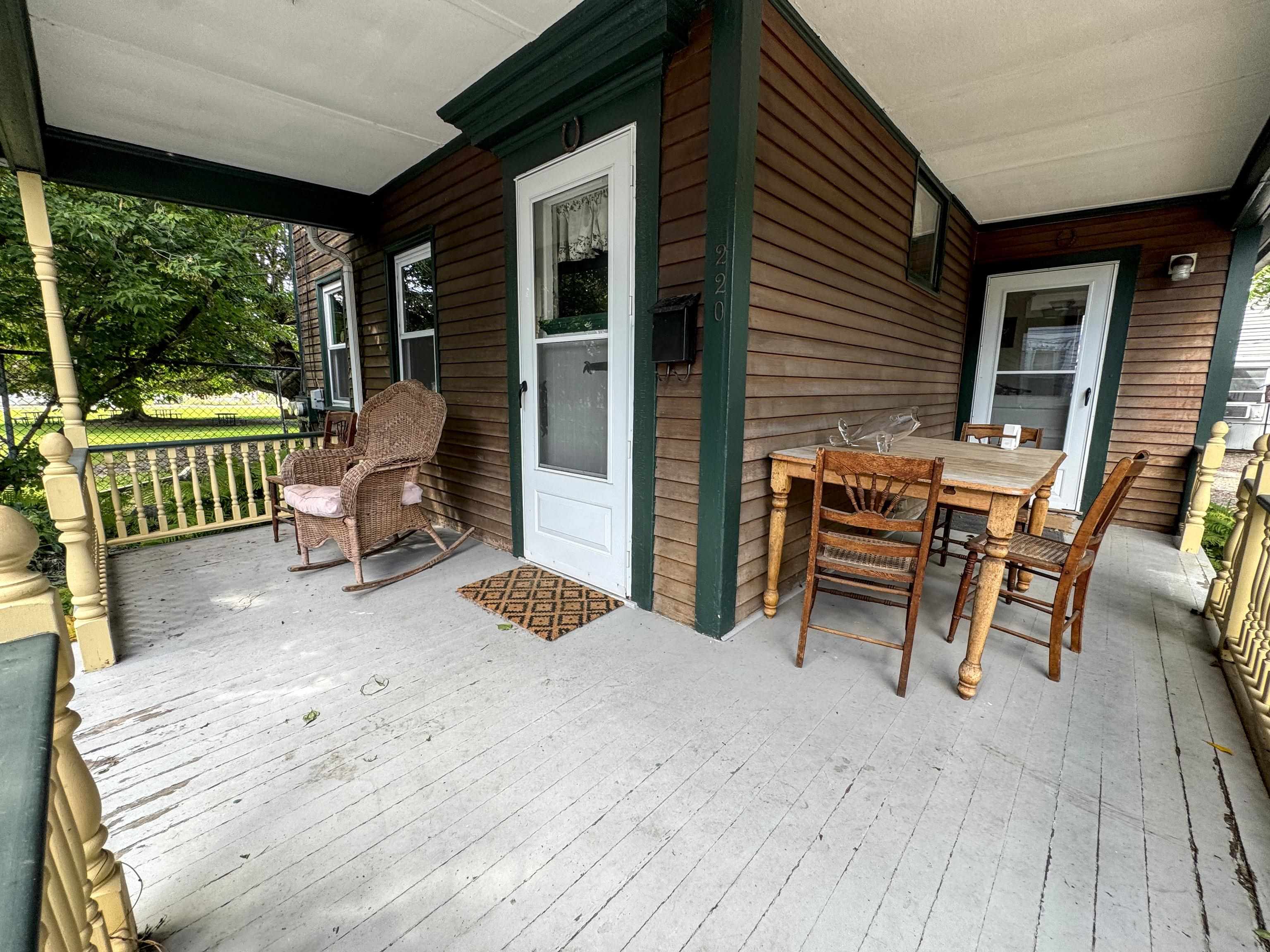 220 Gage Street photo 10