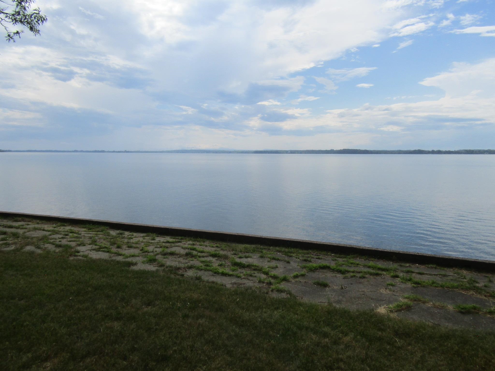 416 Lakewood Drive photo 11