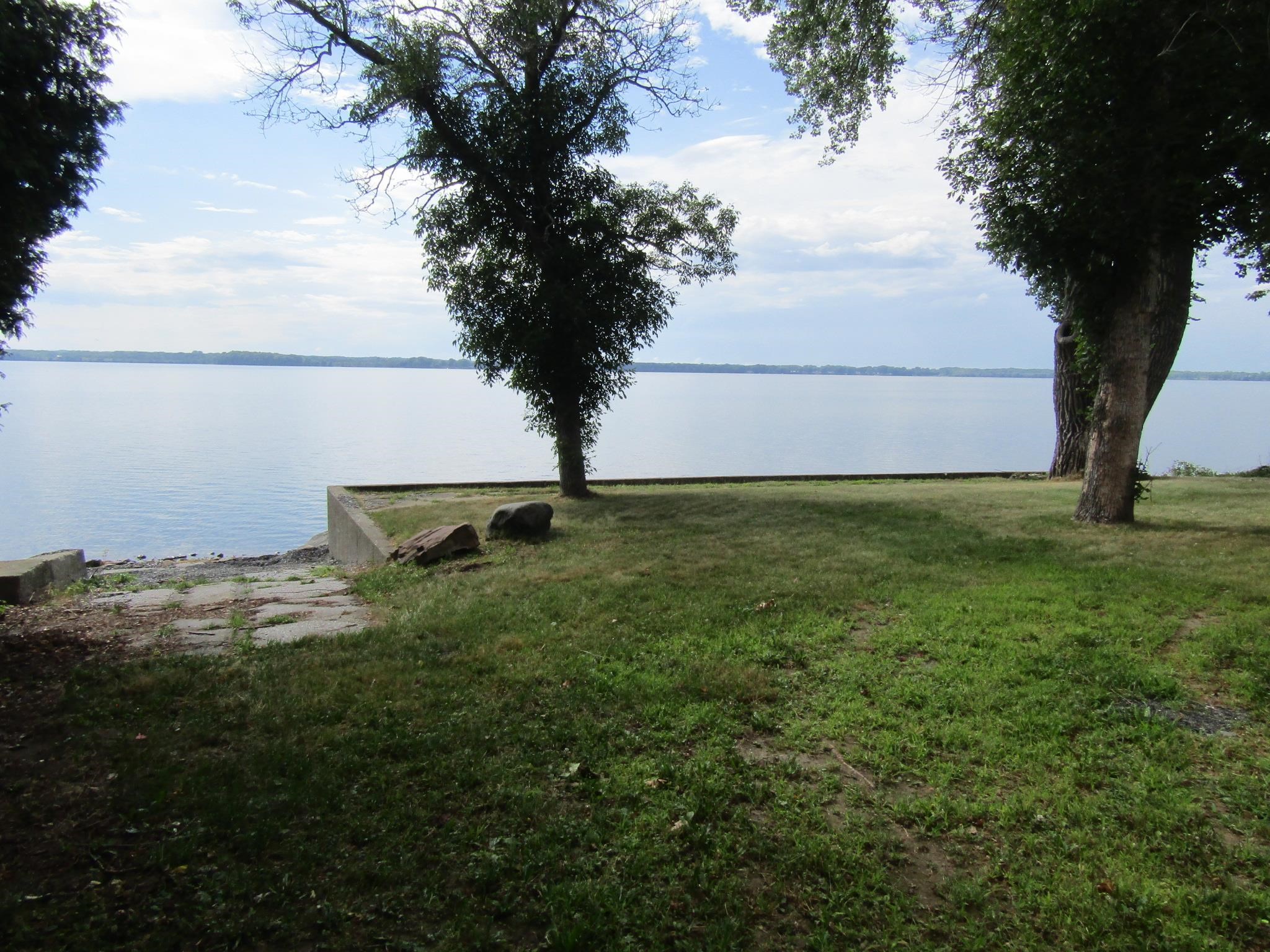 416 Lakewood Drive photo 6